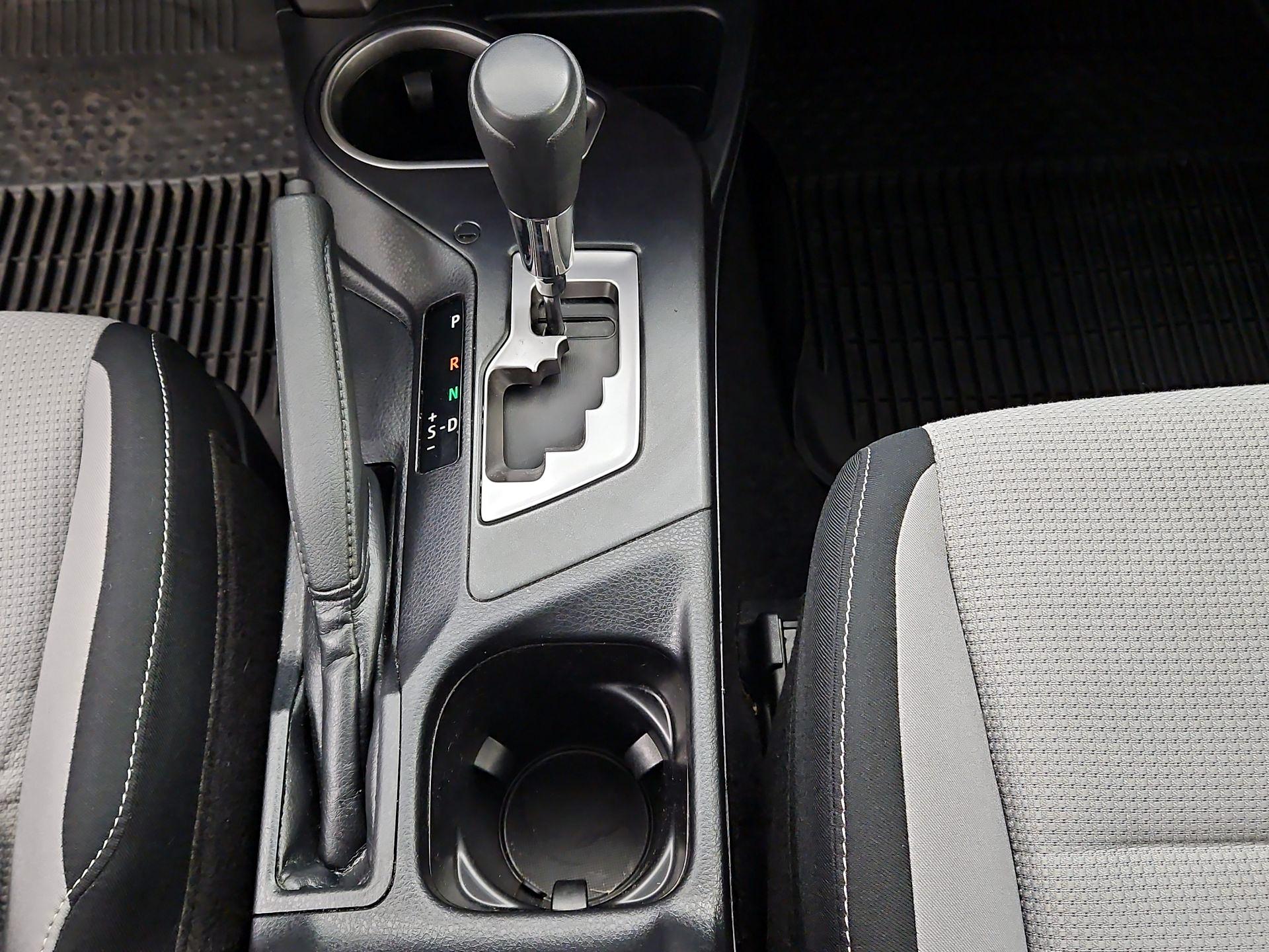 Thumbnail: 2018 Toyota RAV4 - 17