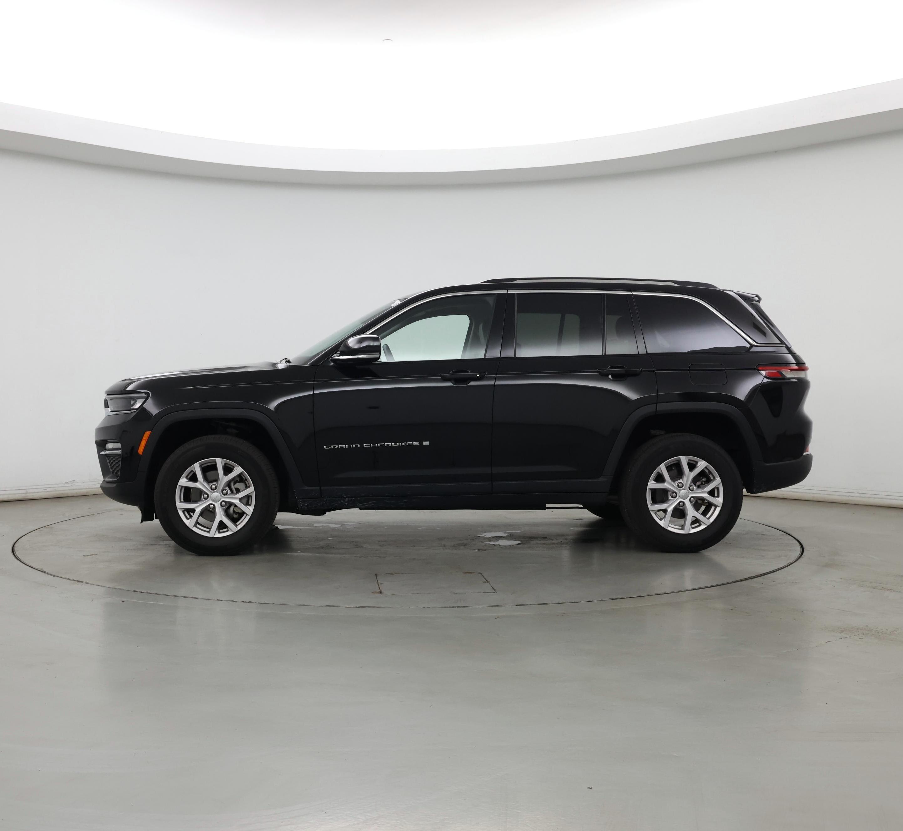 Thumbnail: 2022 Jeep Grand Cherokee - 3