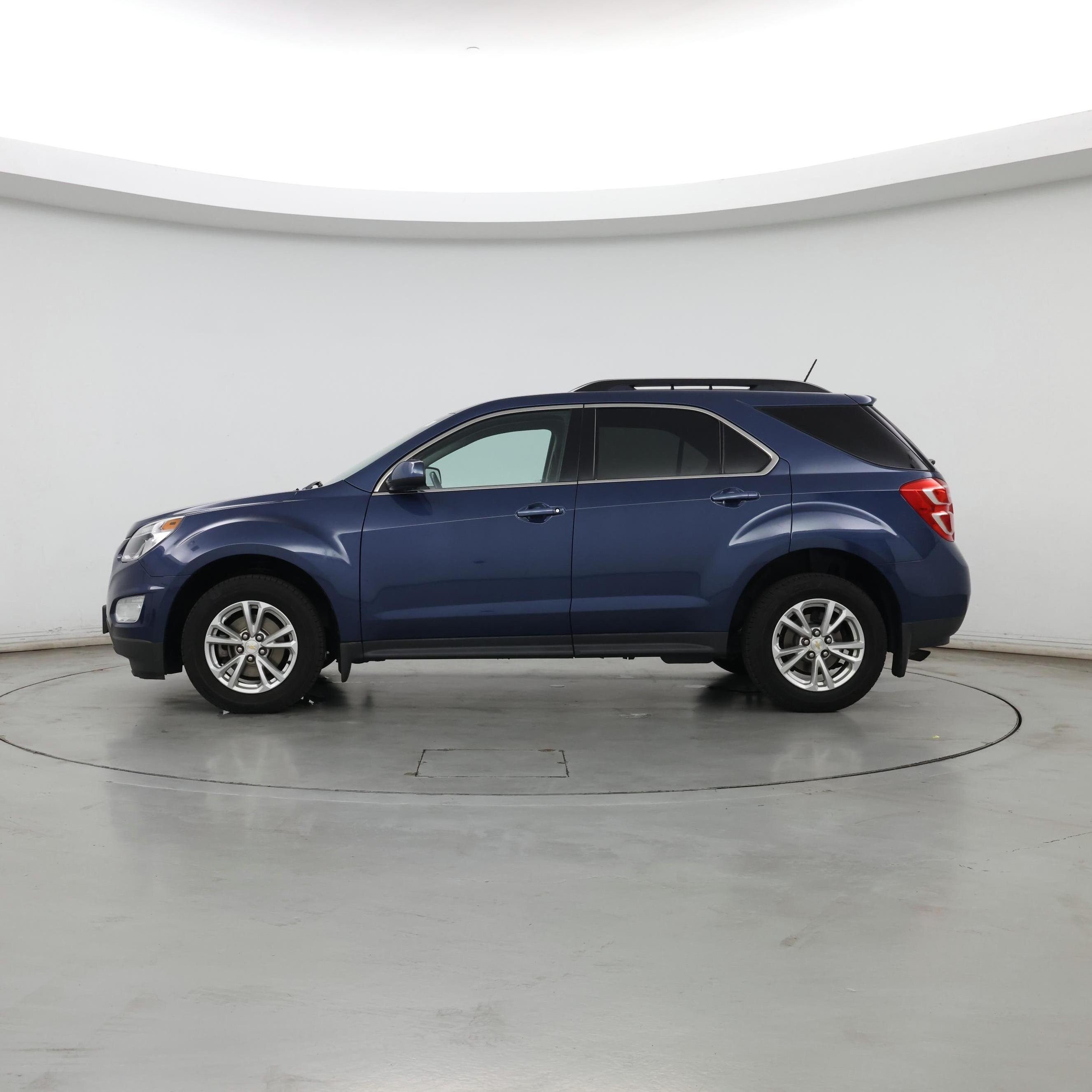 Thumbnail: 2016 Chevrolet Equinox - 3
