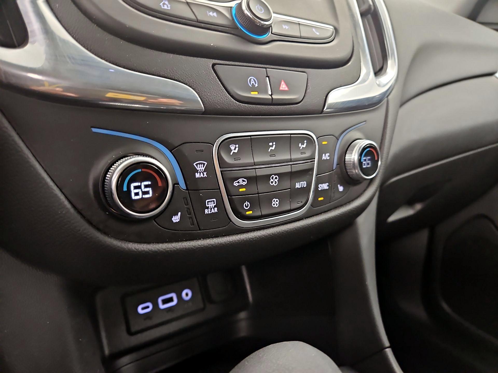 Thumbnail: 2023 Chevrolet Equinox - 16