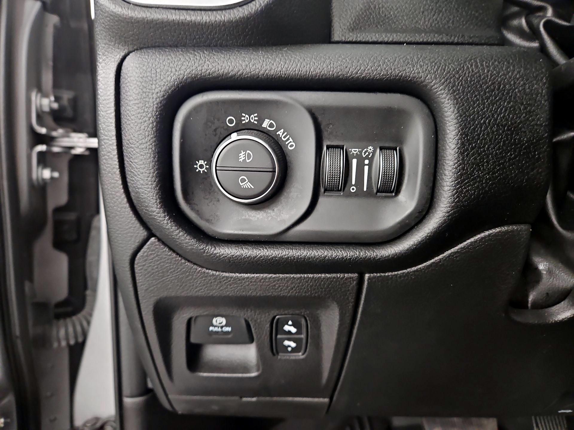 Thumbnail: 2022 RAM 1500 - 13