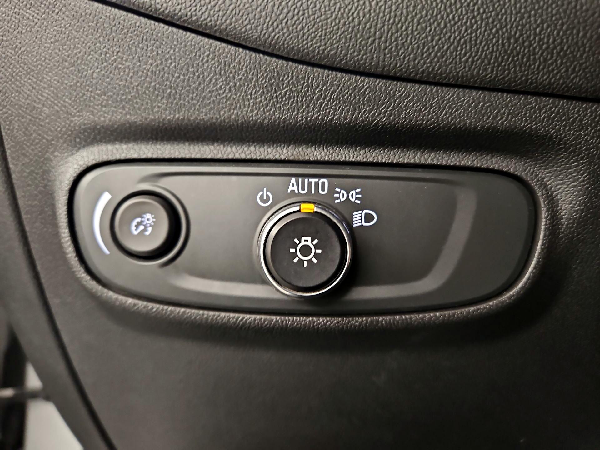 Thumbnail: 2021 Chevrolet Equinox - 13