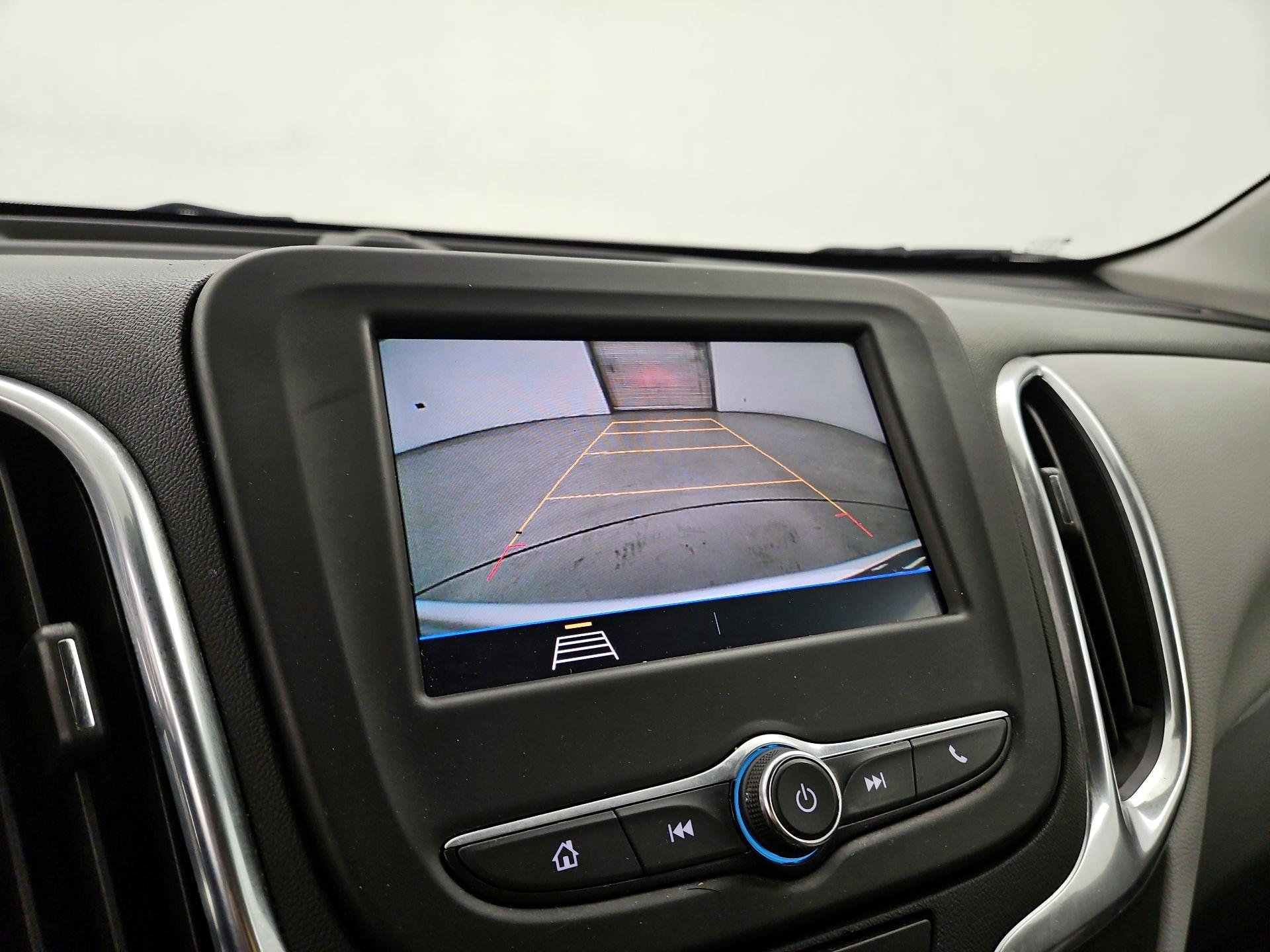 Thumbnail: 2021 Chevrolet Equinox - 14