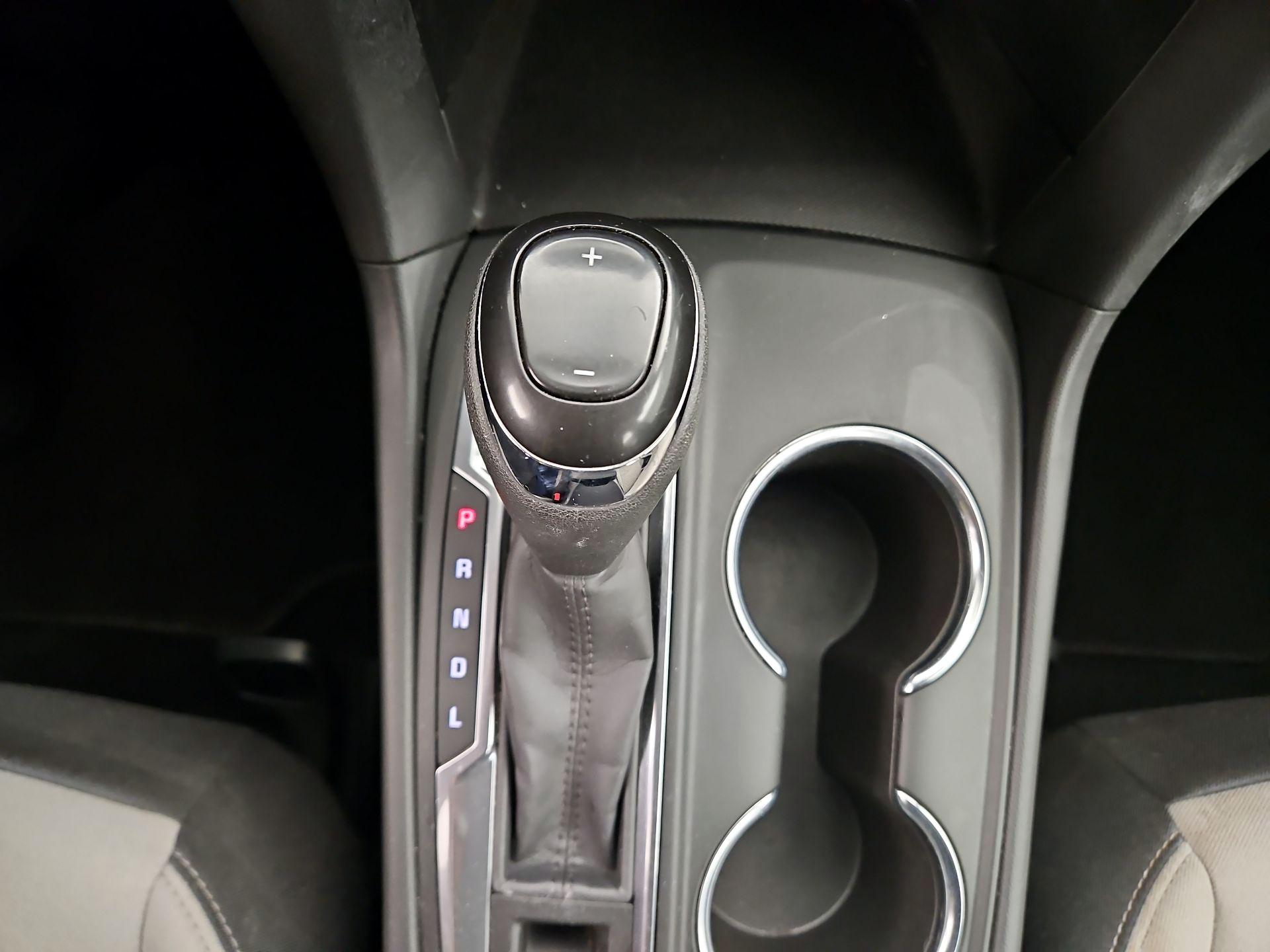 Thumbnail: 2021 Chevrolet Equinox - 17