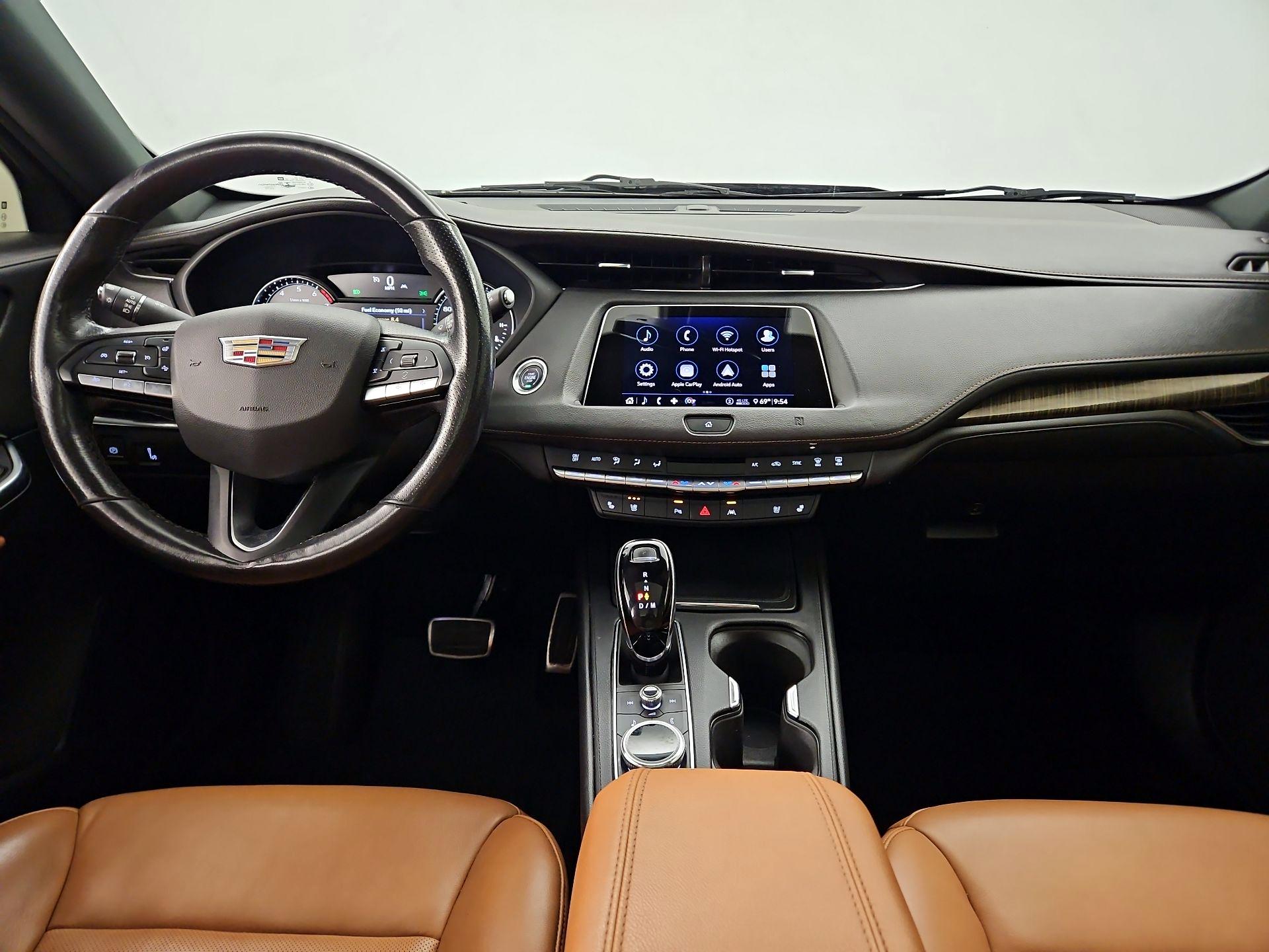 Thumbnail: 2020 Cadillac XT4 - 9