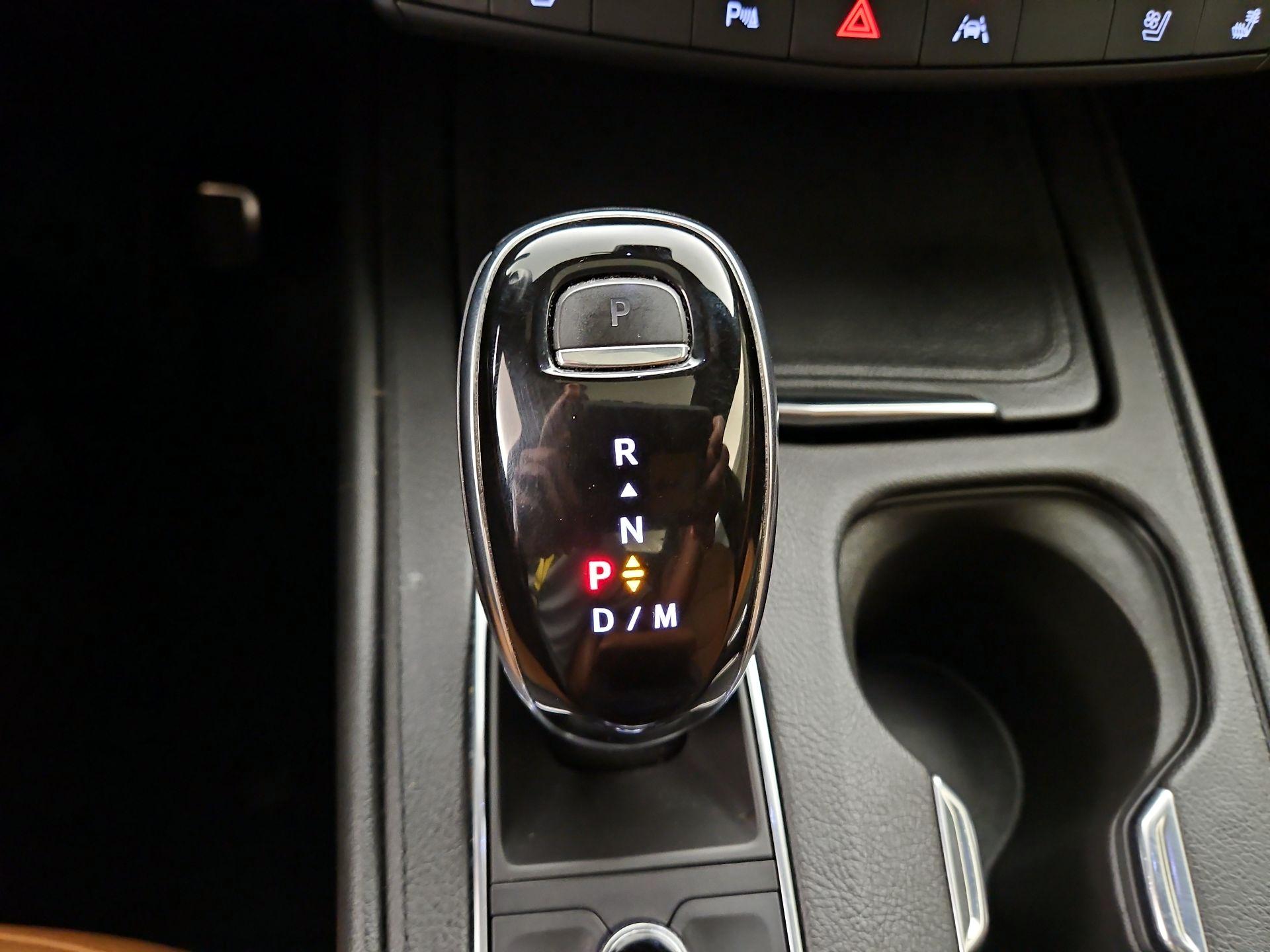 Thumbnail: 2020 Cadillac XT4 - 17