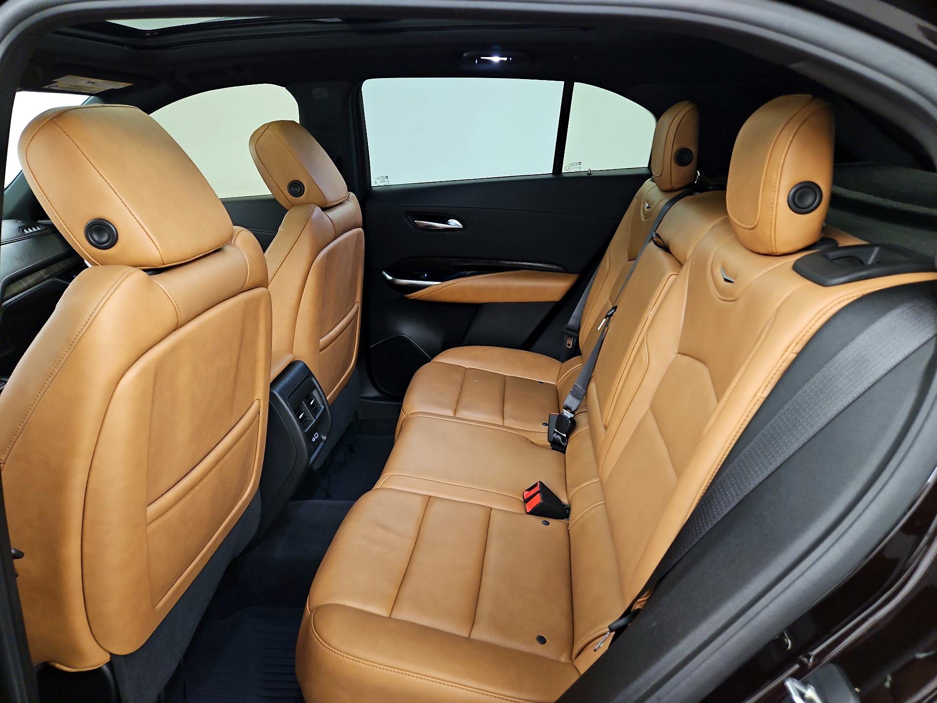 Thumbnail: 2020 Cadillac XT4 - 20