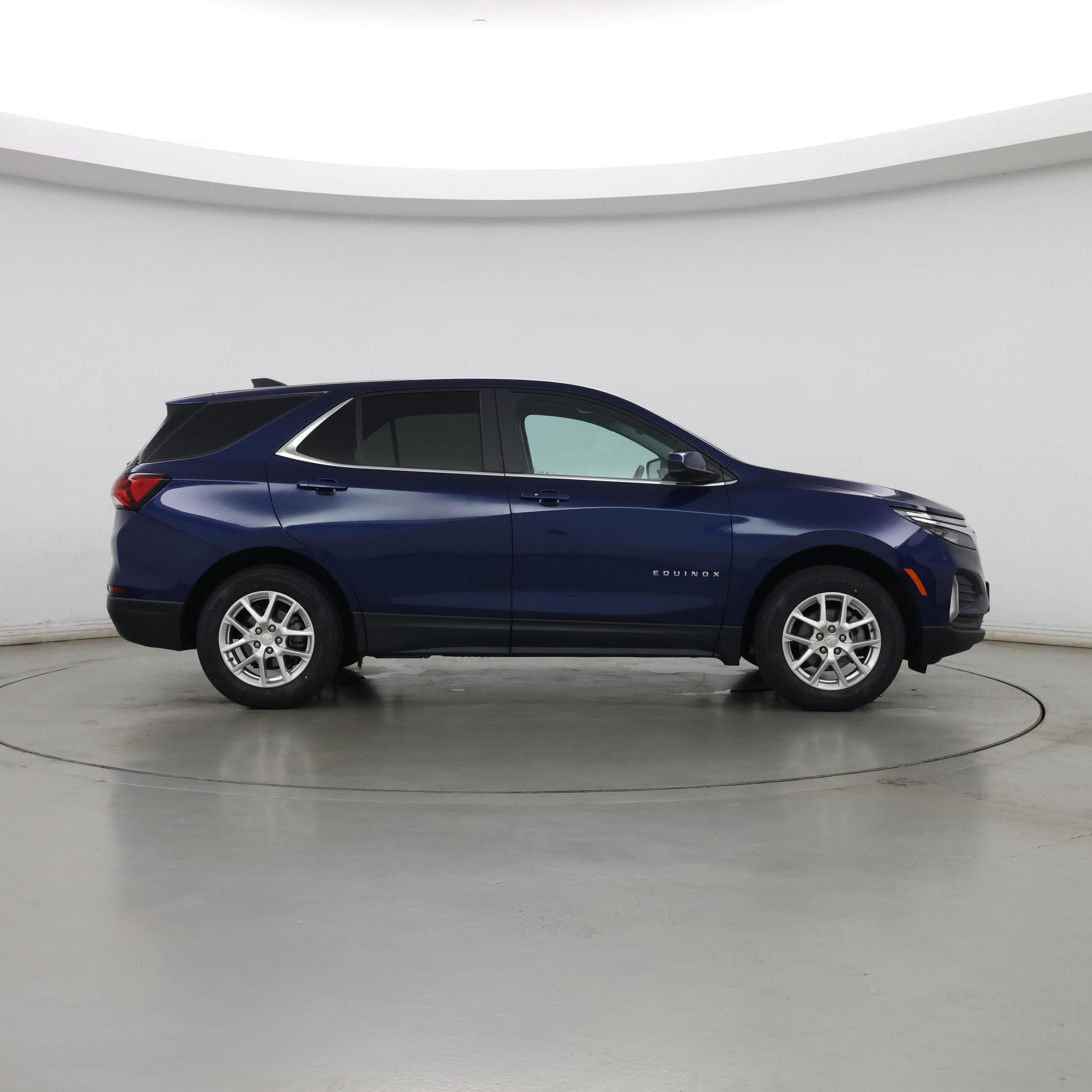 Thumbnail: 2022 Chevrolet Equinox - 7