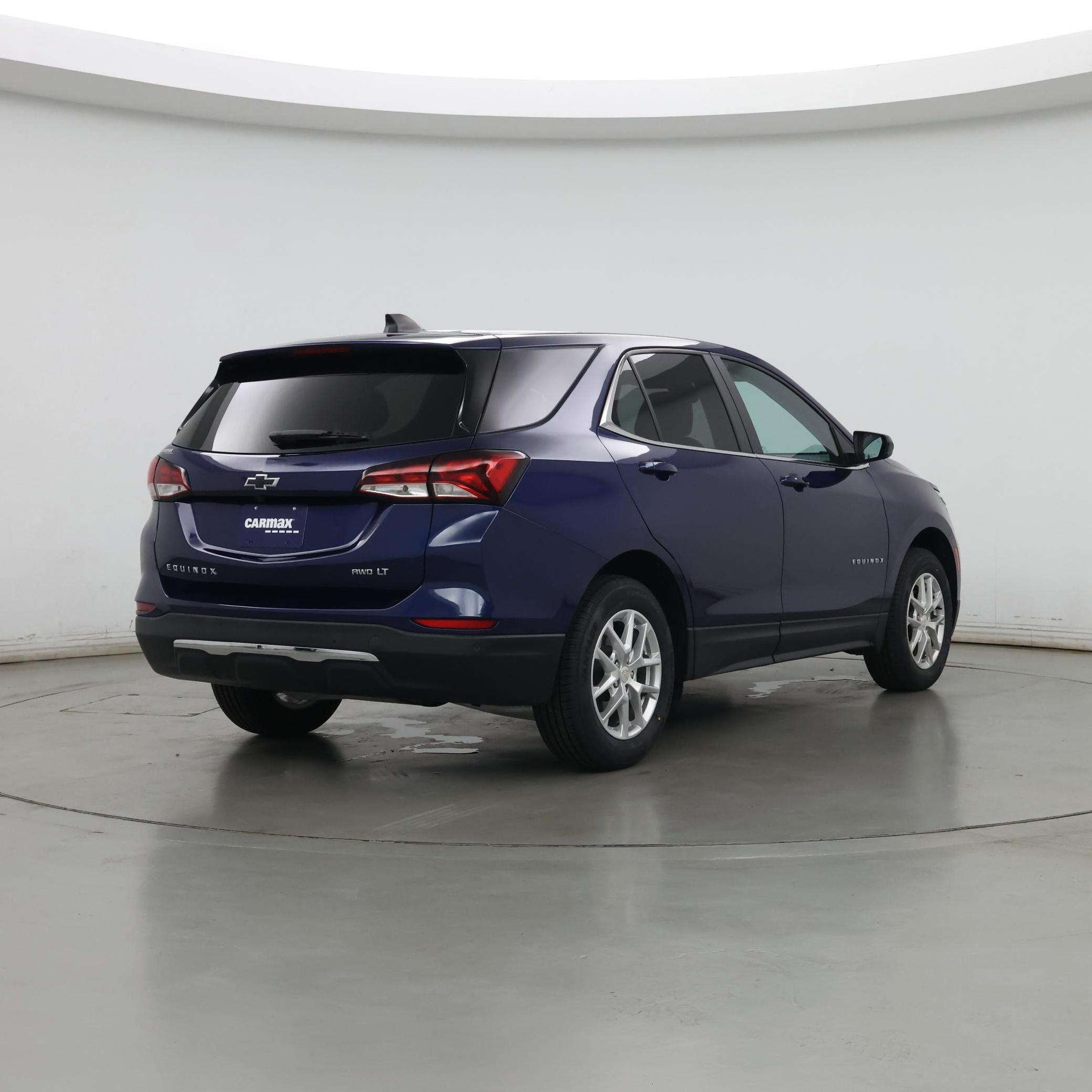 Thumbnail: 2022 Chevrolet Equinox - 8