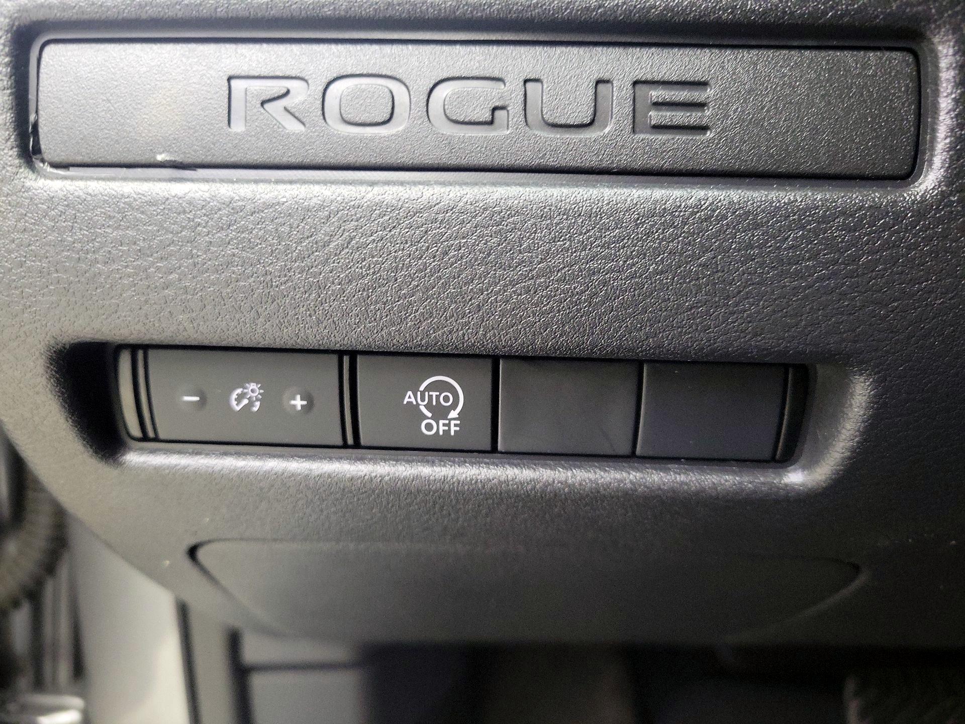 Thumbnail: 2023 Nissan Rogue - 13