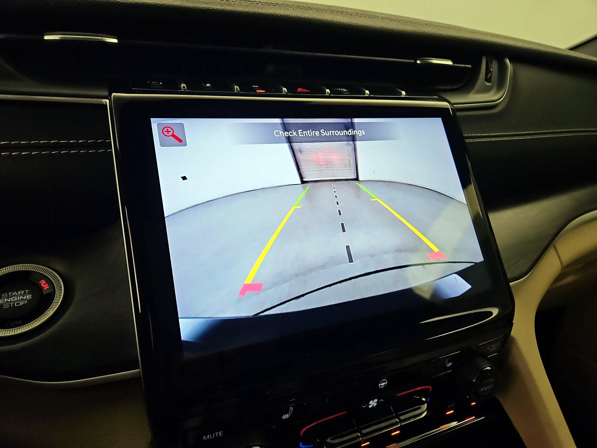 Thumbnail: 2023 Jeep Grand Cherokee L - 15