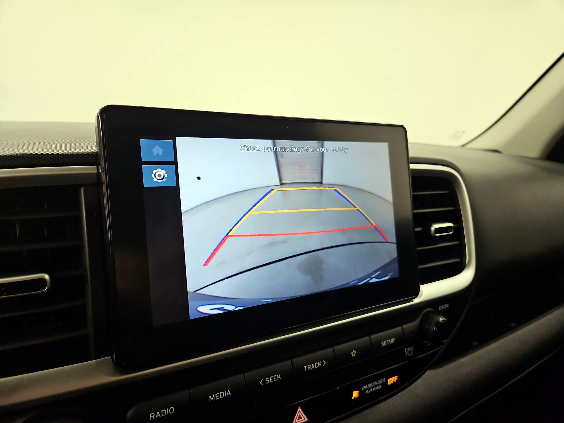 Thumbnail: 2023 Hyundai Venue - 14