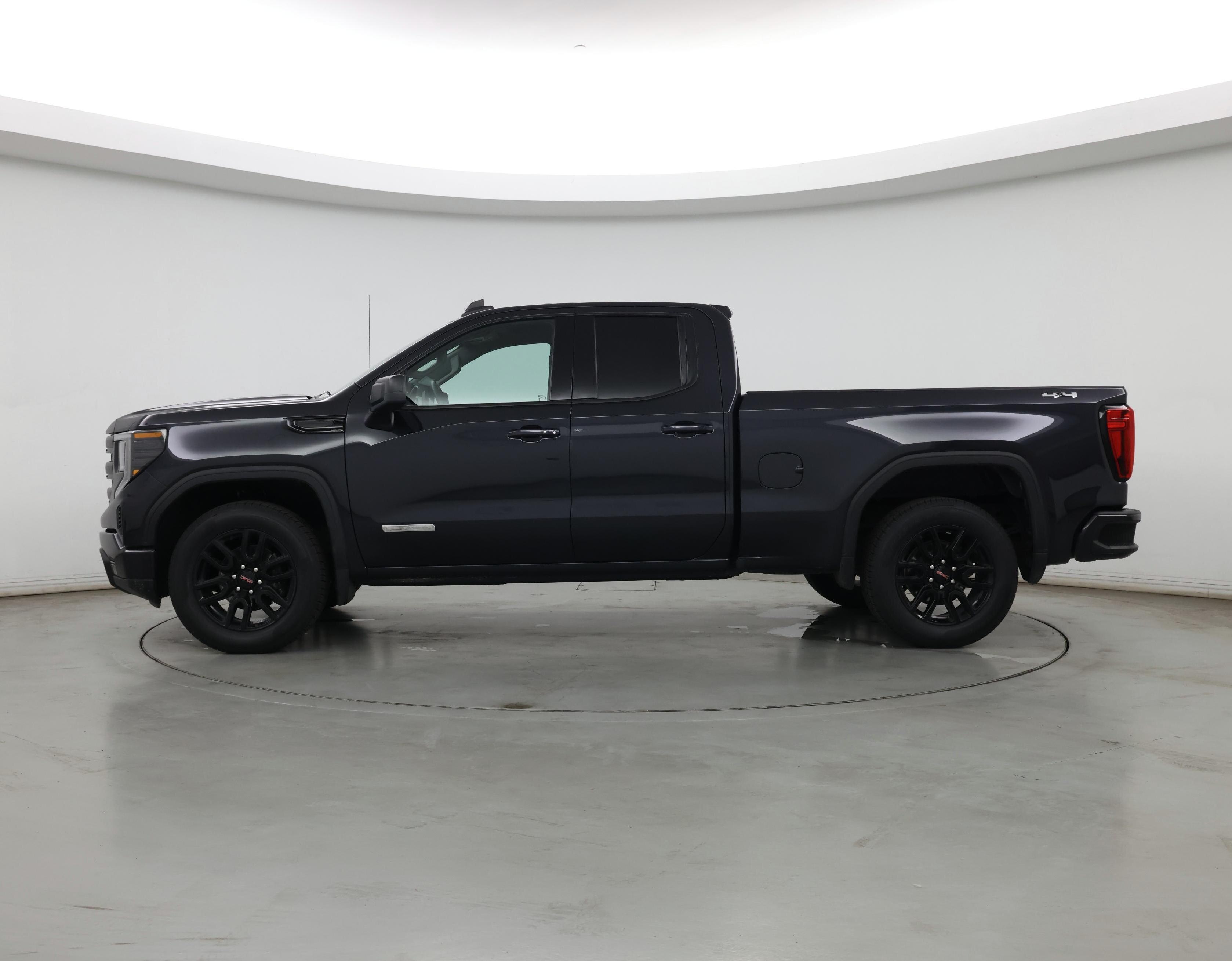Thumbnail: 2023 GMC Sierra 1500 - 3
