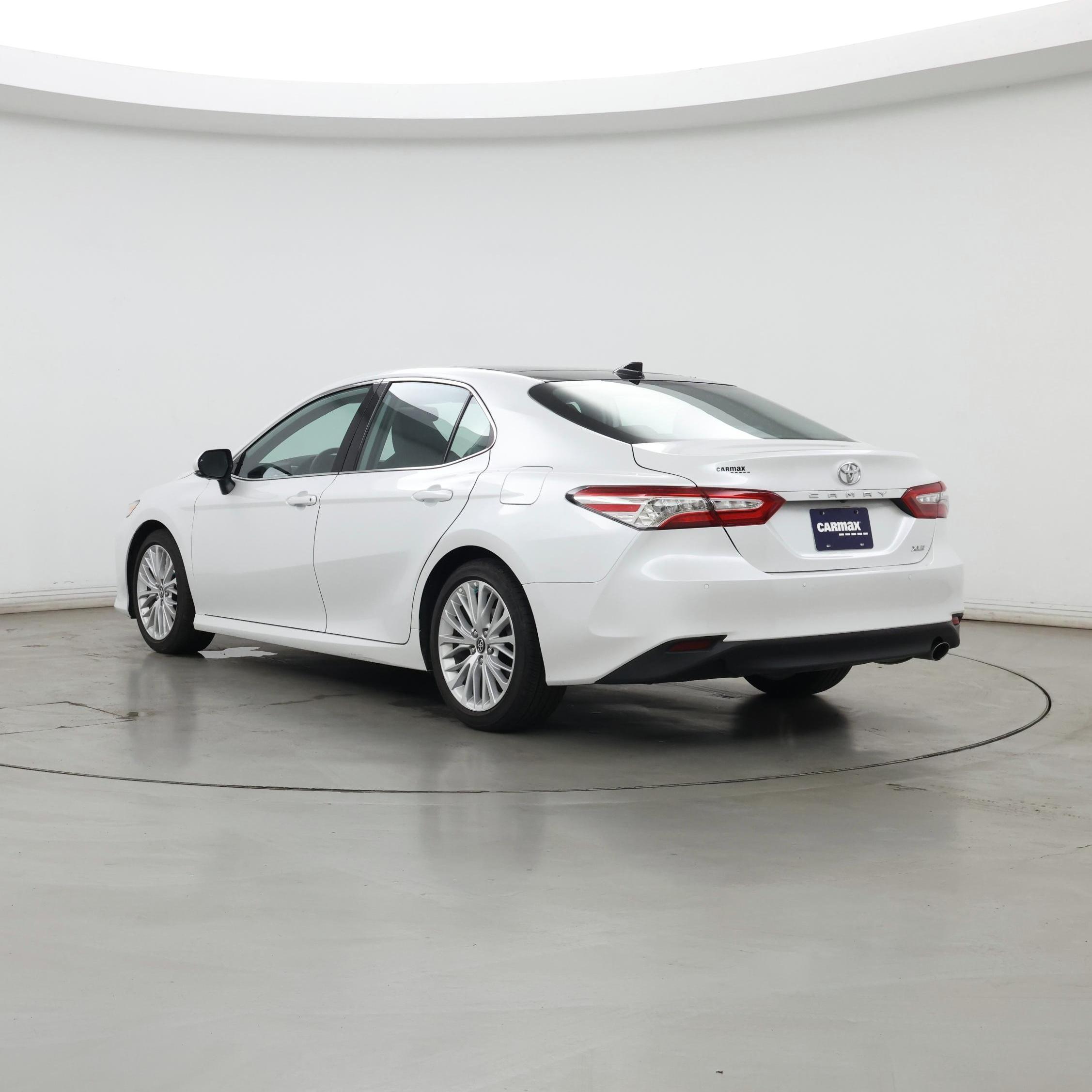 Thumbnail: 2019 Toyota Camry - 2
