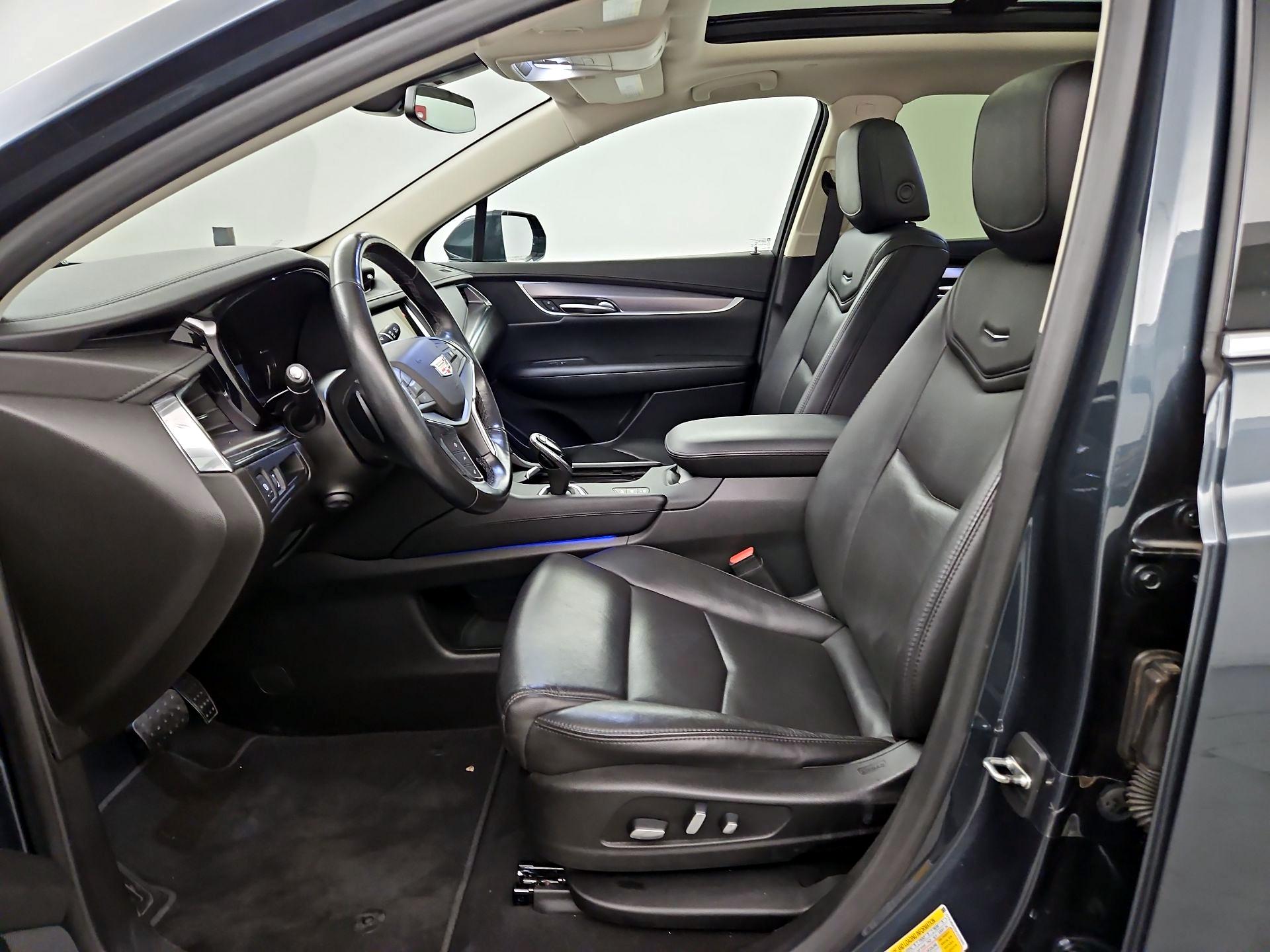 Thumbnail: 2019 Cadillac XT5 - 9