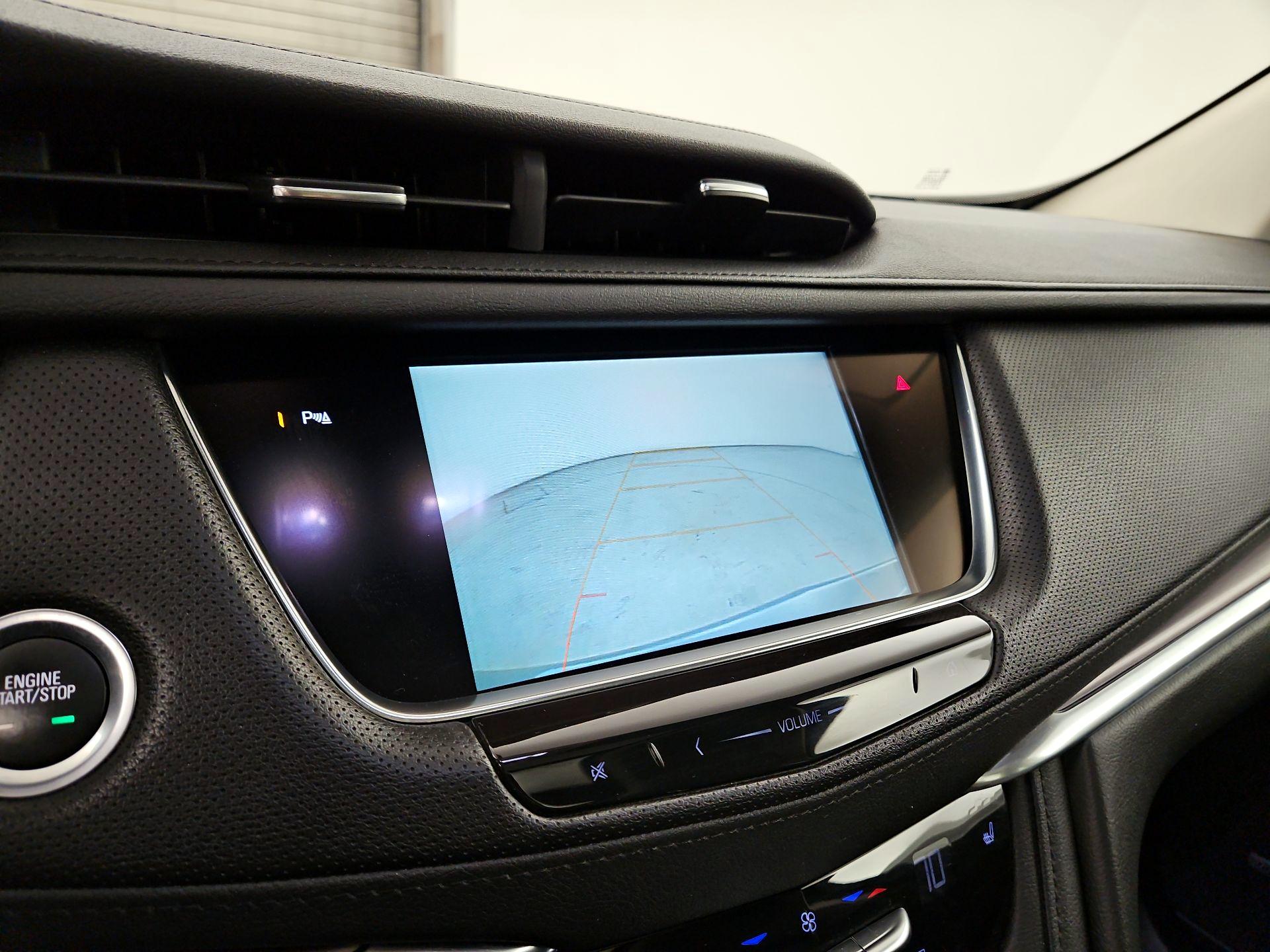 Thumbnail: 2019 Cadillac XT5 - 13