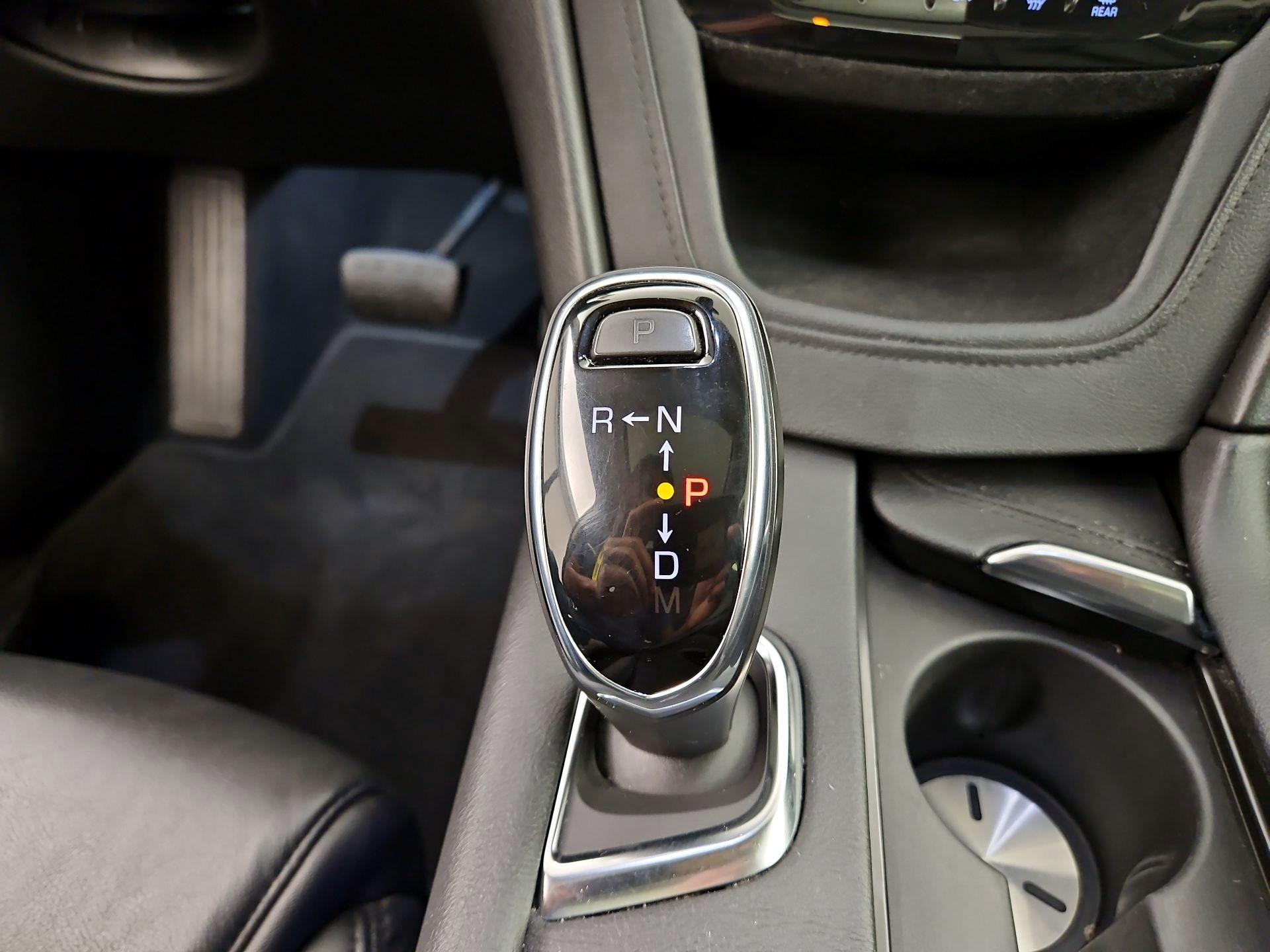 Thumbnail: 2019 Cadillac XT5 - 16