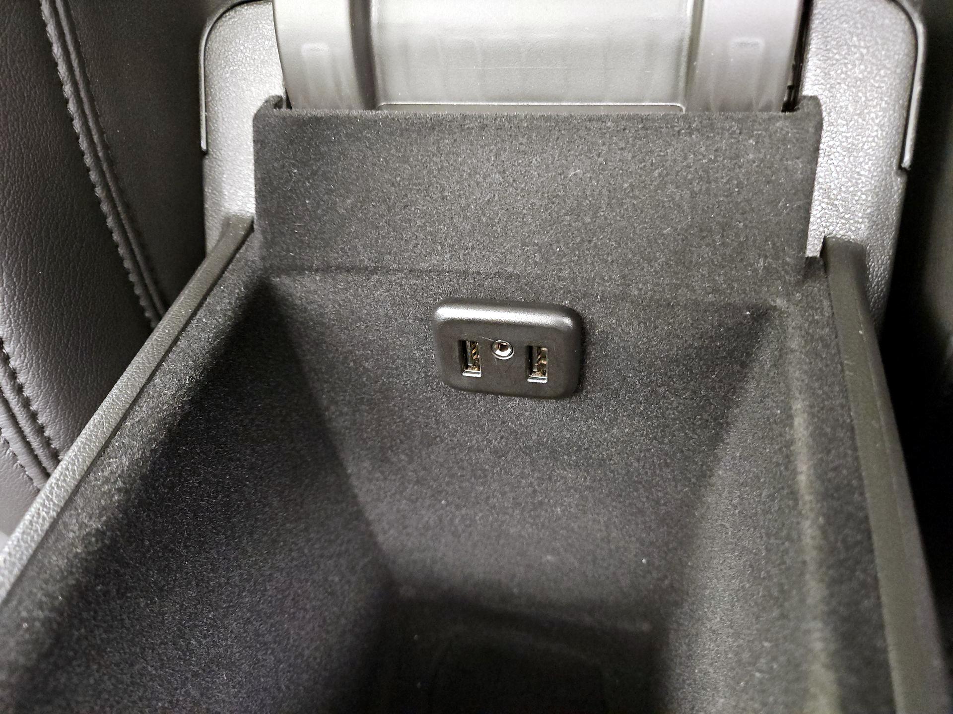 Thumbnail: 2019 Cadillac XT5 - 17