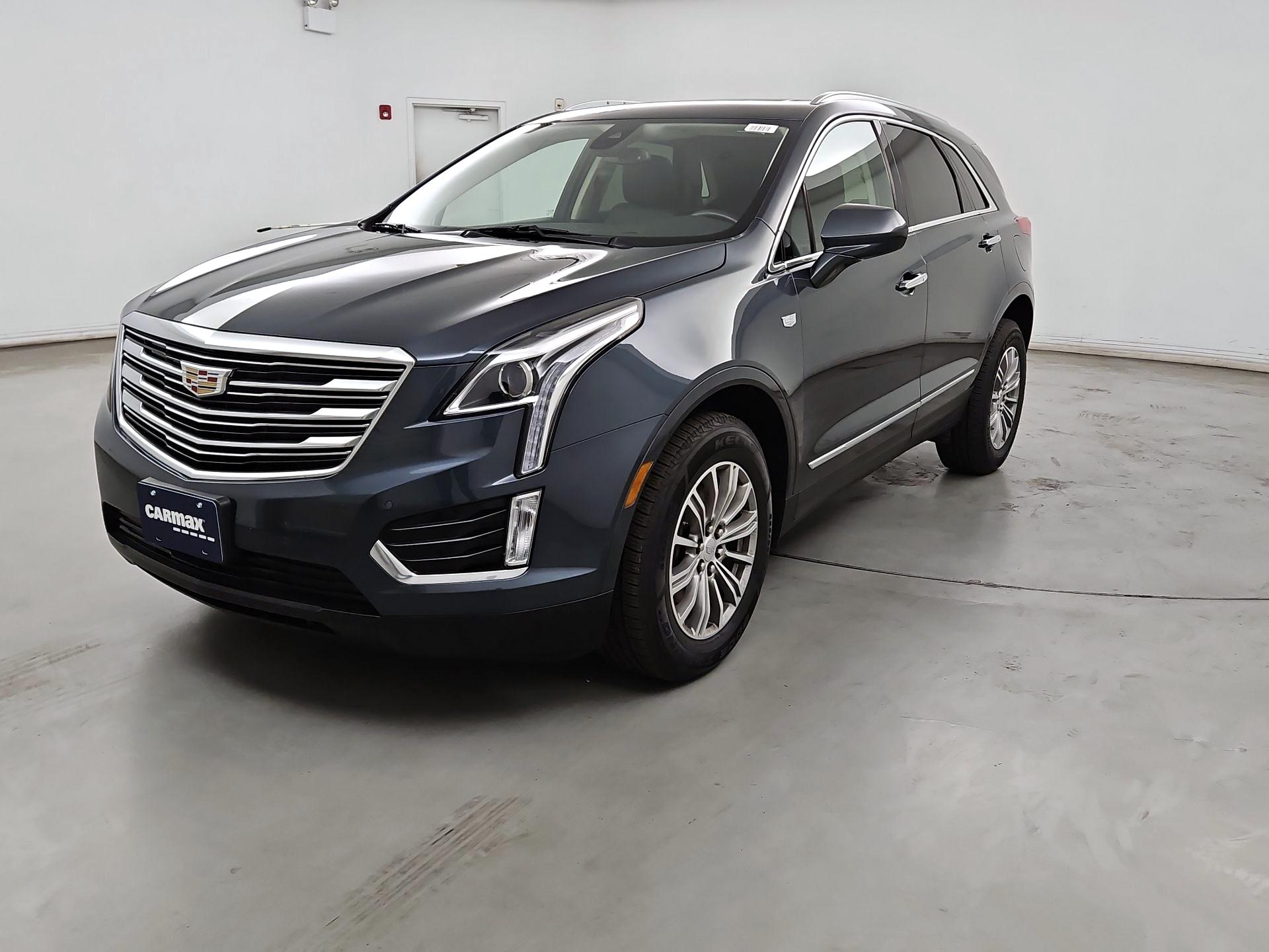Thumbnail: 2019 Cadillac XT5 - 3