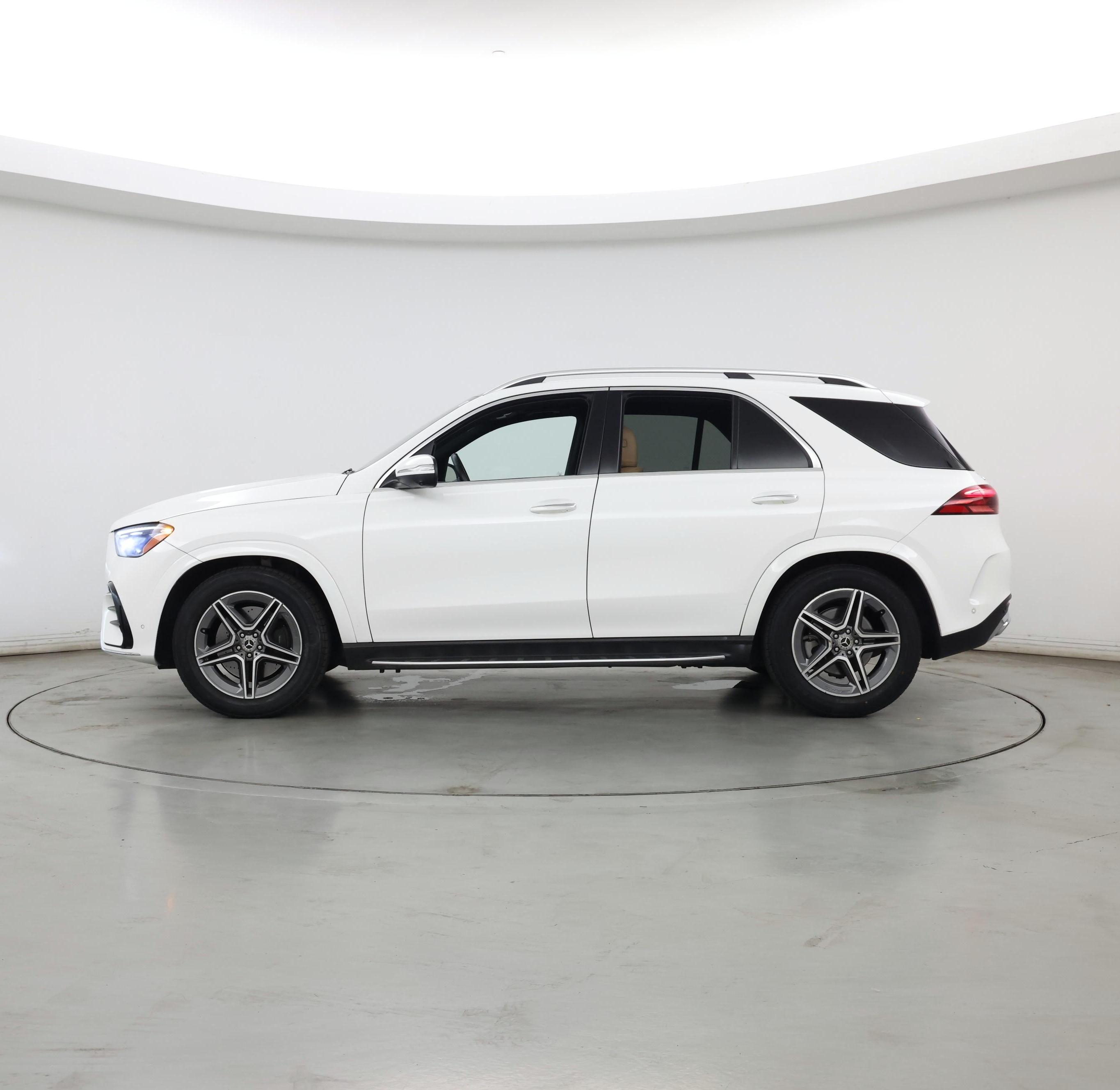 Thumbnail: 2024 Mercedes-Benz GLE - 3