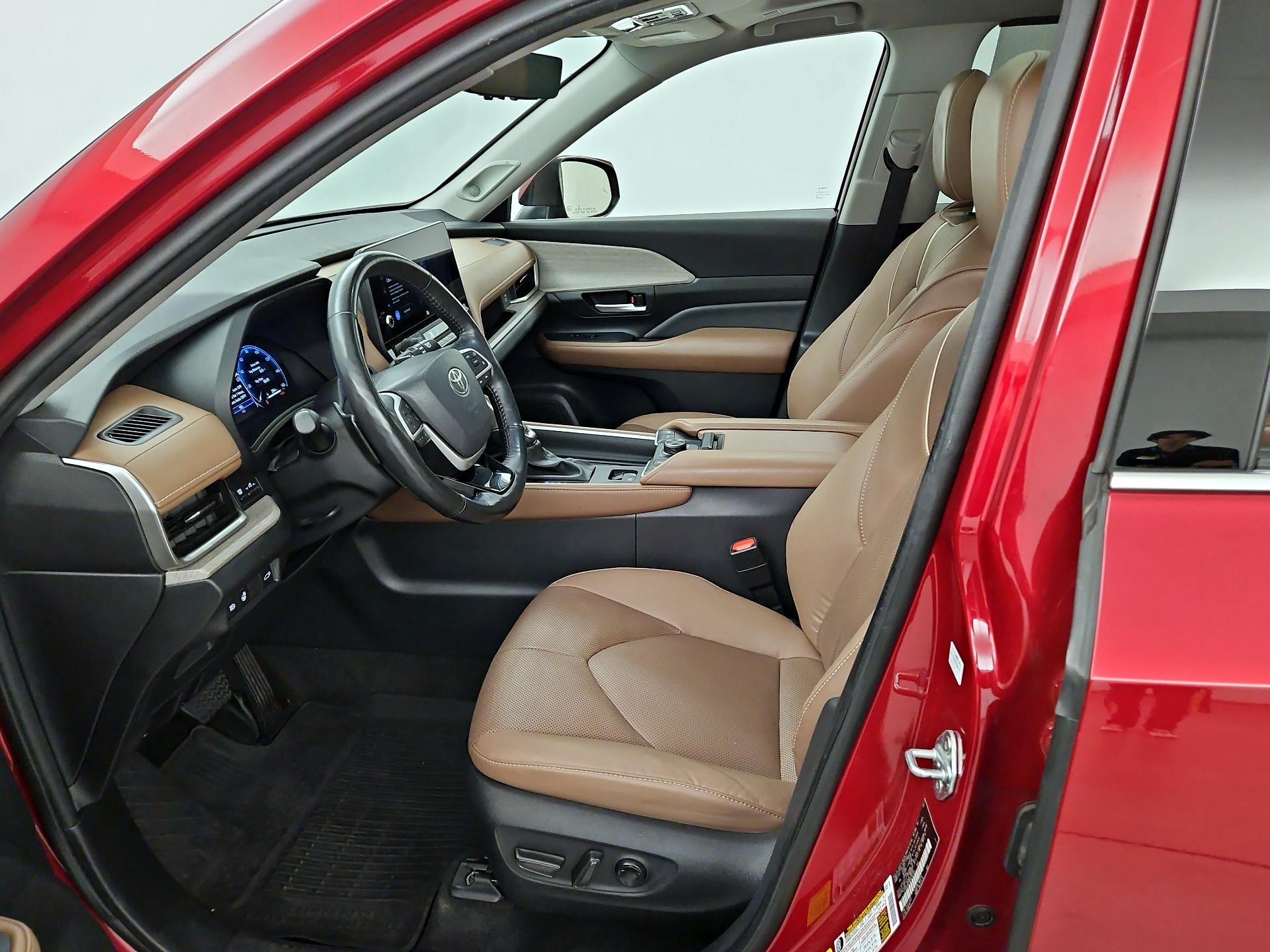 Thumbnail: 2024 Toyota Grand Highlander - 11
