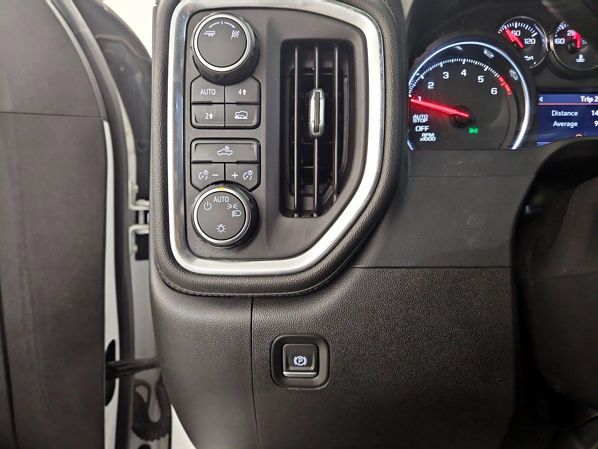 Thumbnail: 2019 Chevrolet Silverado 1500 - 13