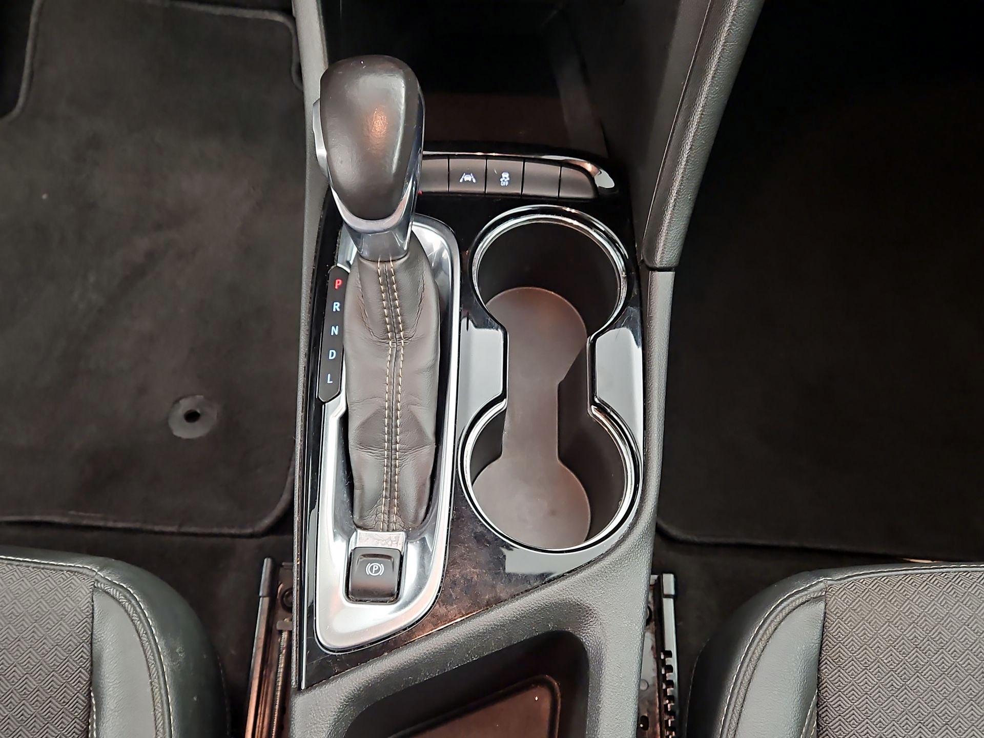 Thumbnail: 2021 Buick Encore GX - 17