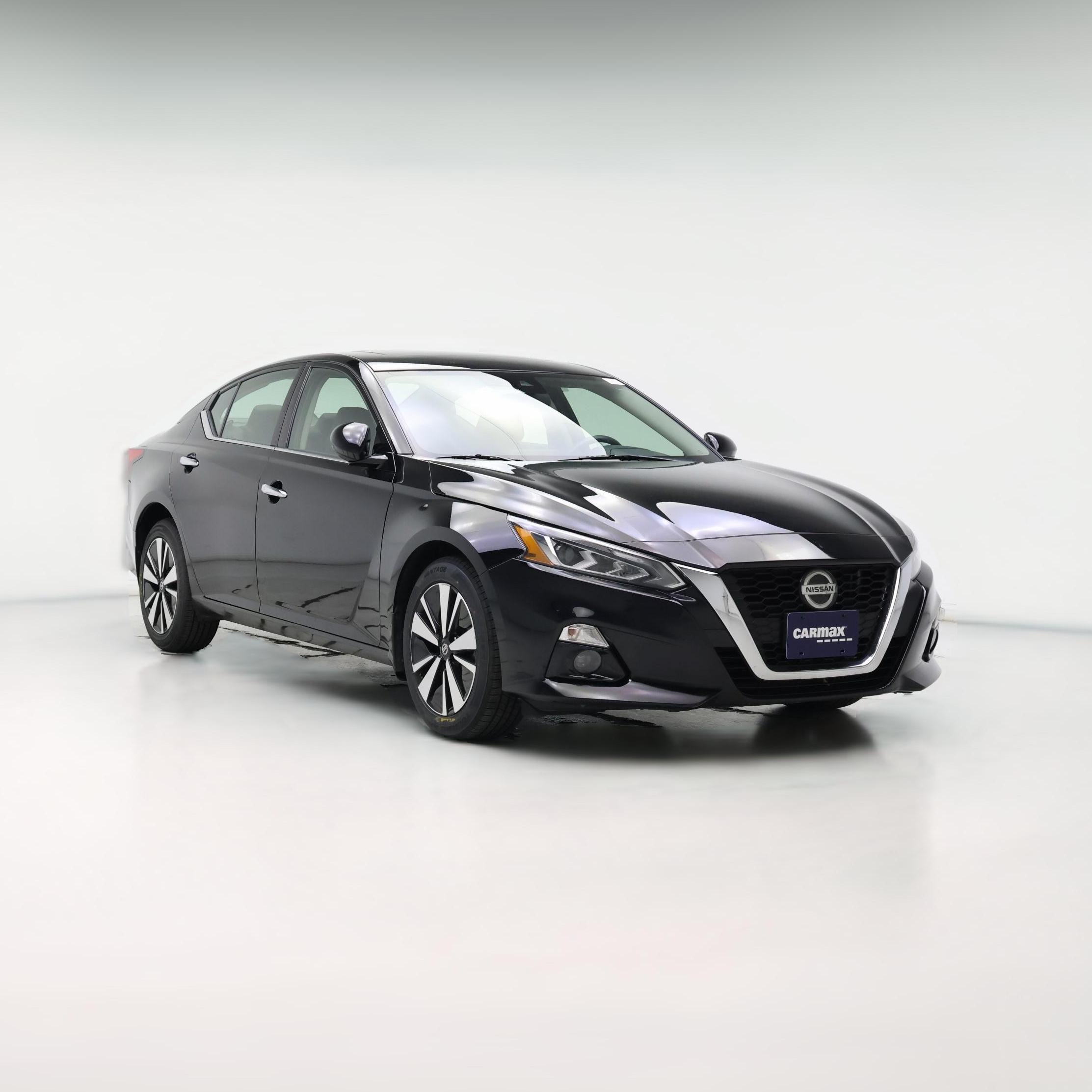 Thumbnail: 2022 Nissan Altima - 1
