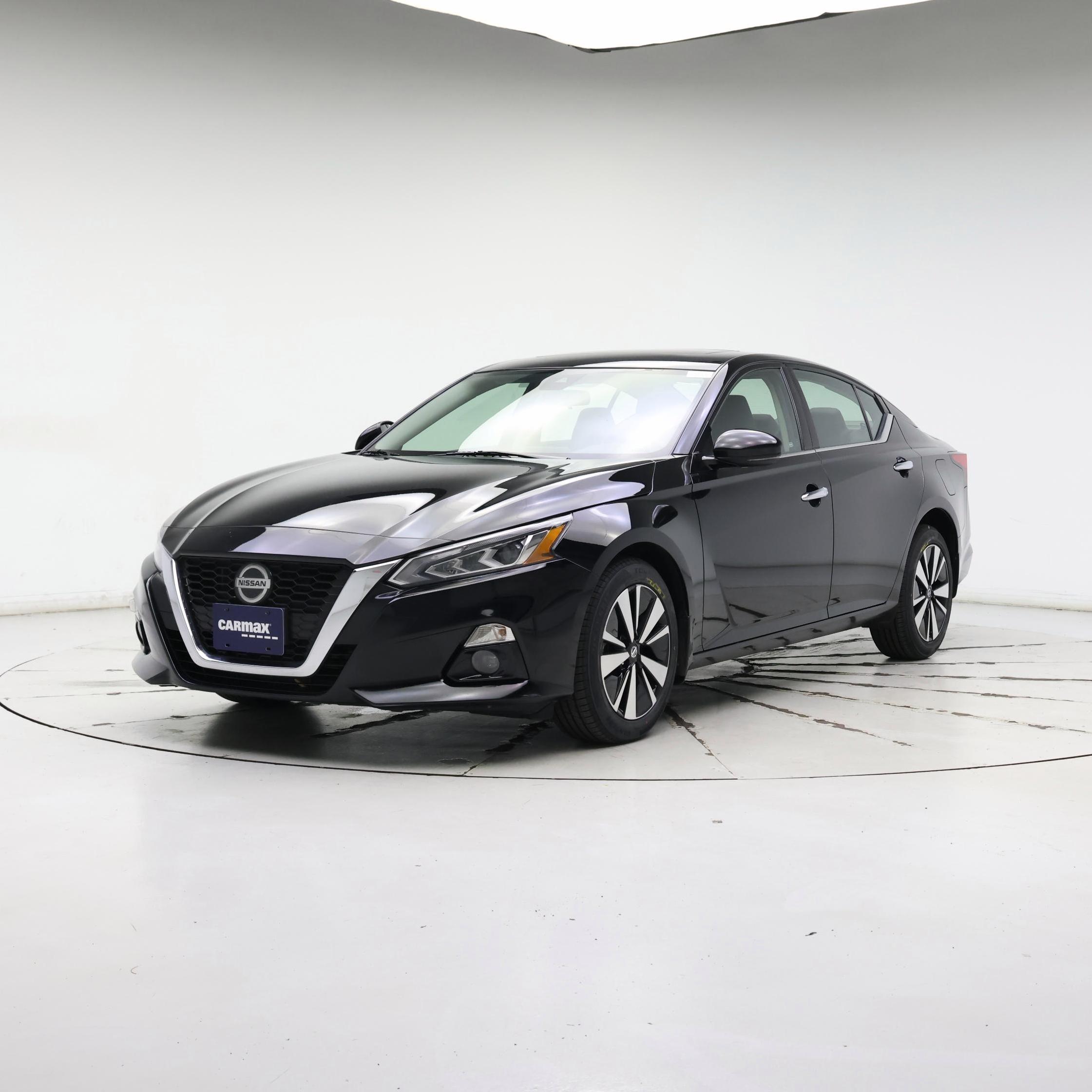 Thumbnail: 2022 Nissan Altima - 4