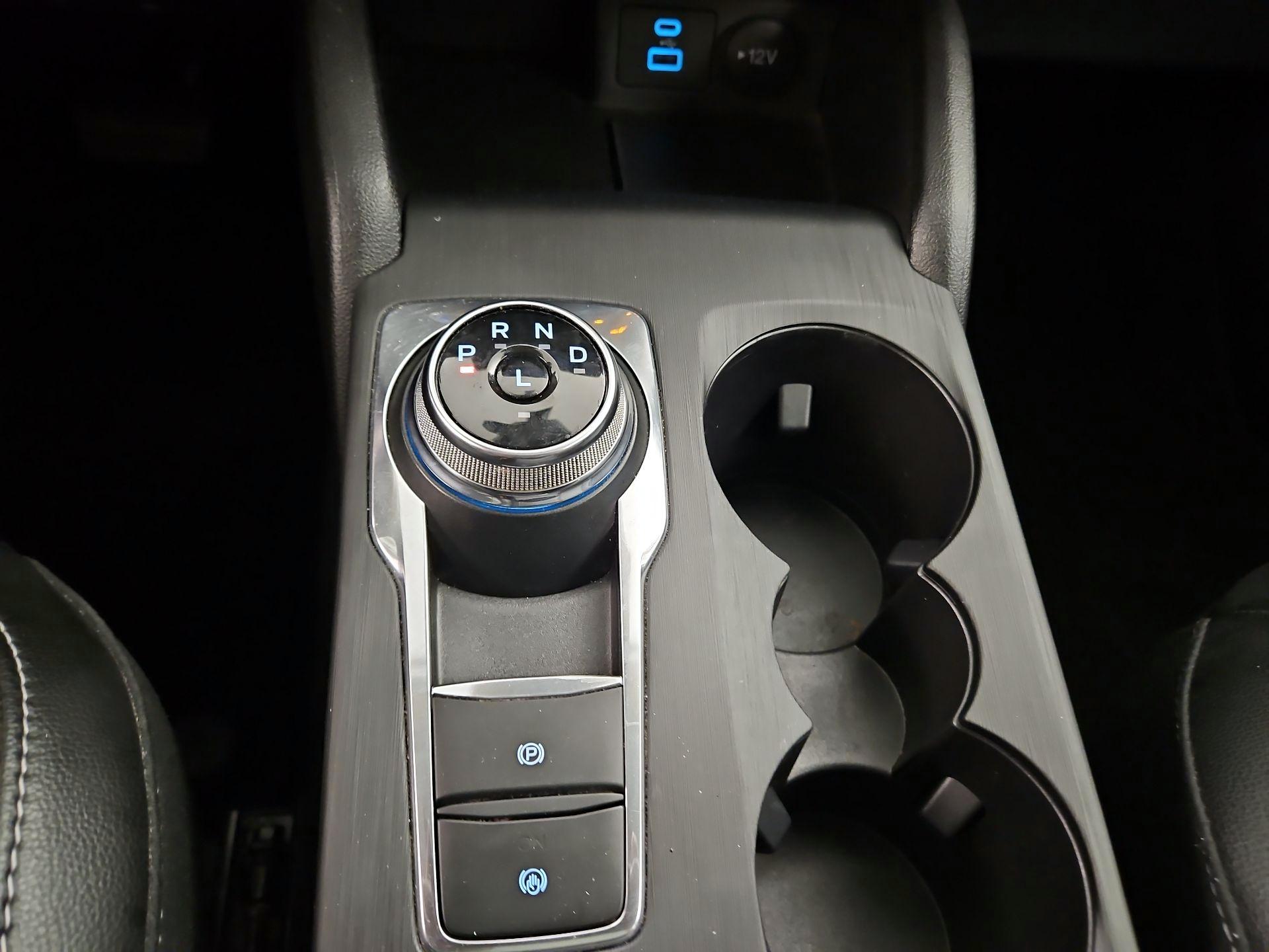Thumbnail: 2022 Ford Escape - 18