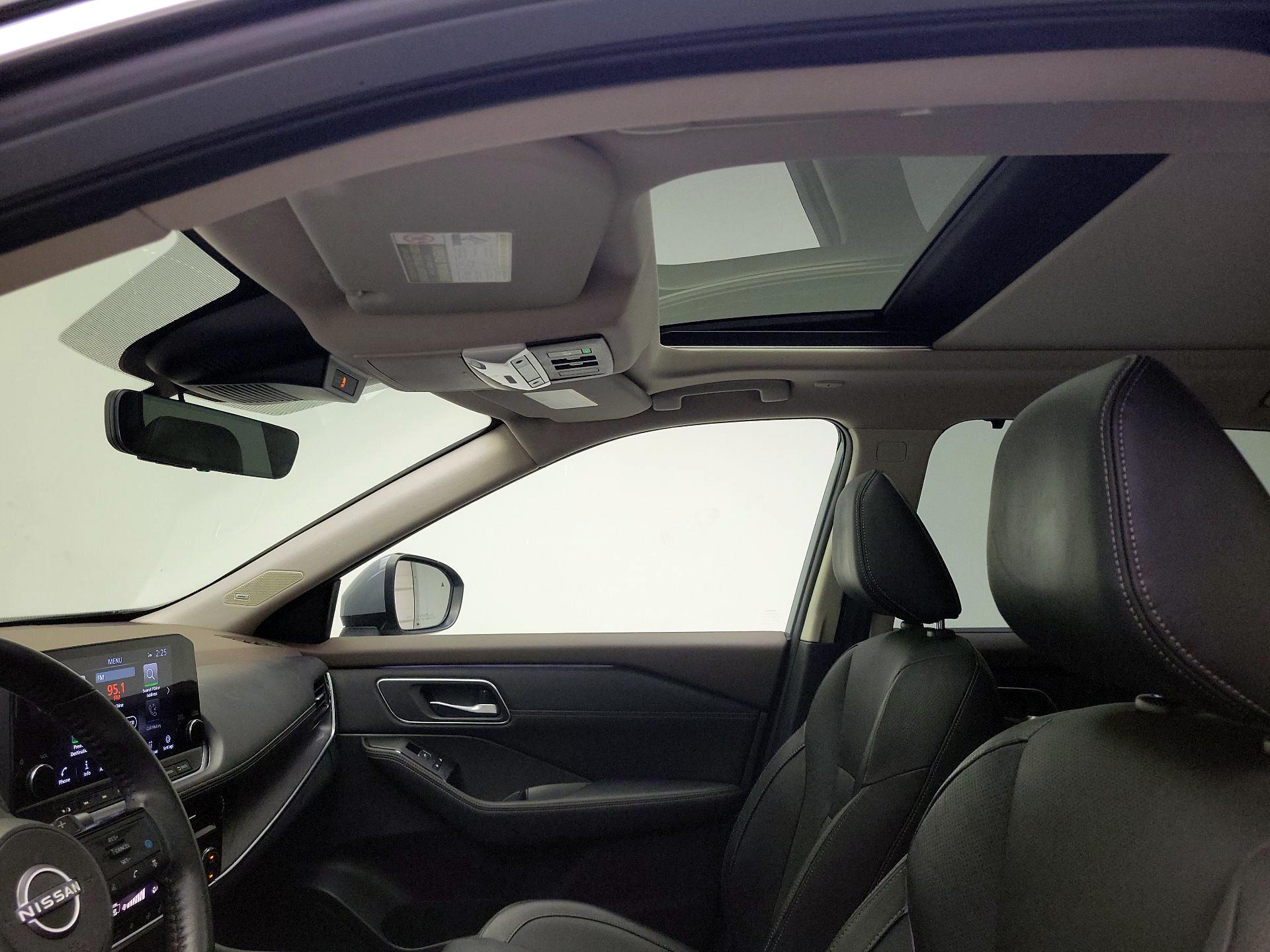Thumbnail: 2022 Nissan Rogue - 20