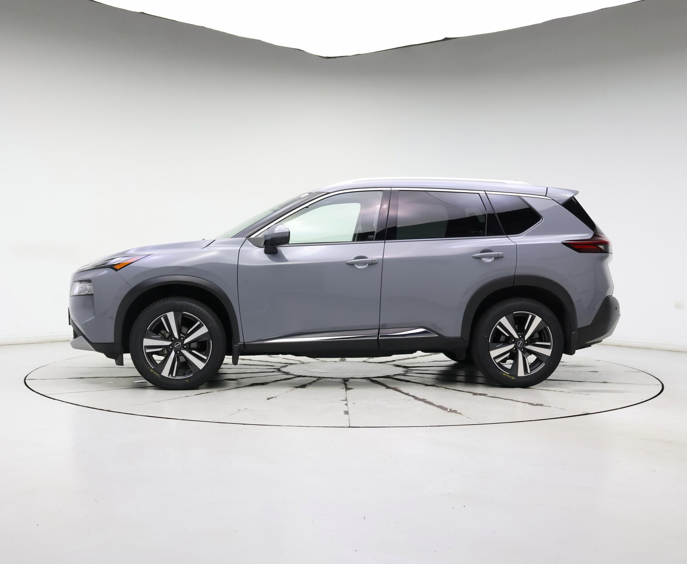 Thumbnail: 2022 Nissan Rogue - 3