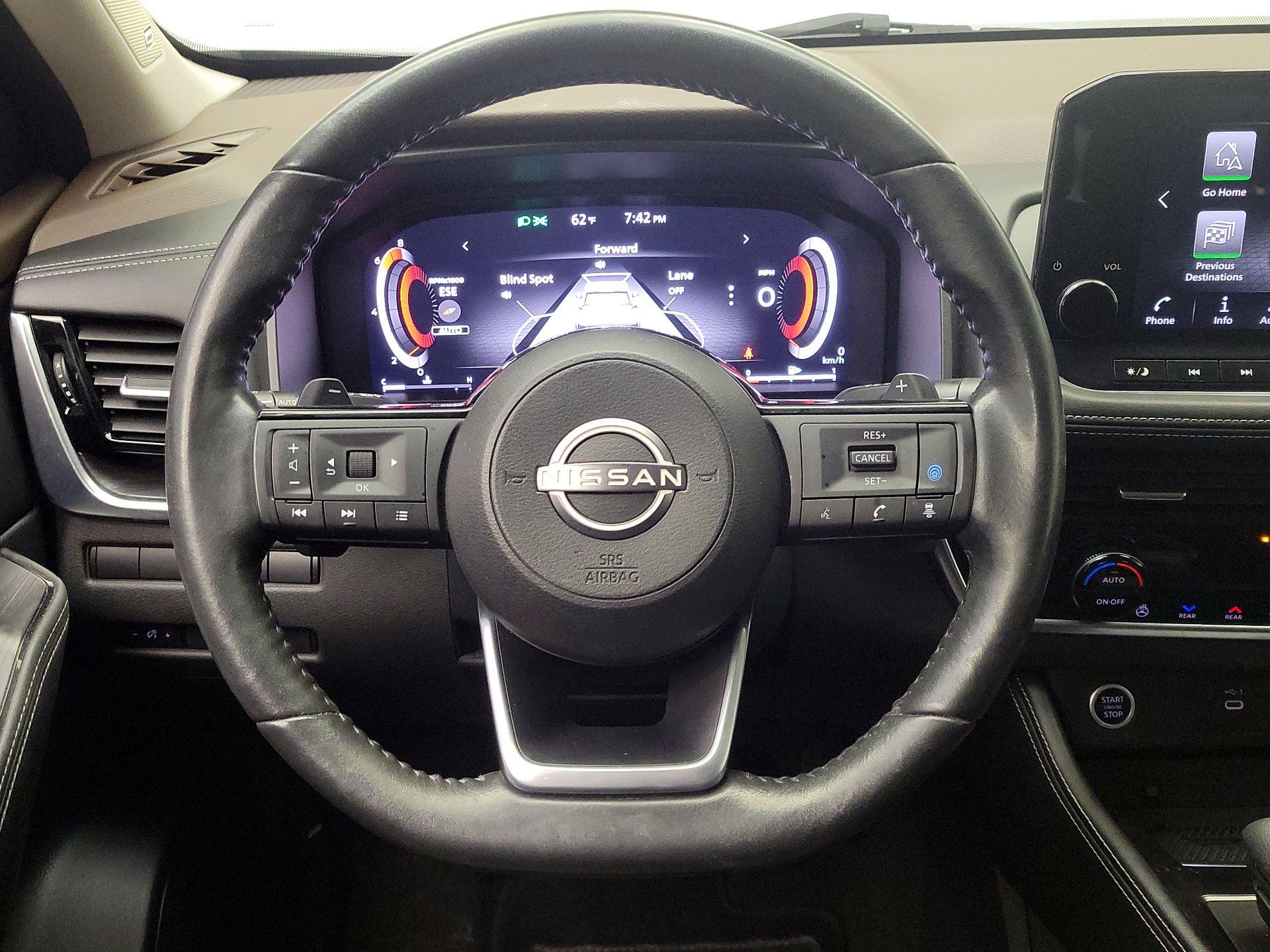 Thumbnail: 2022 Nissan Rogue - 10