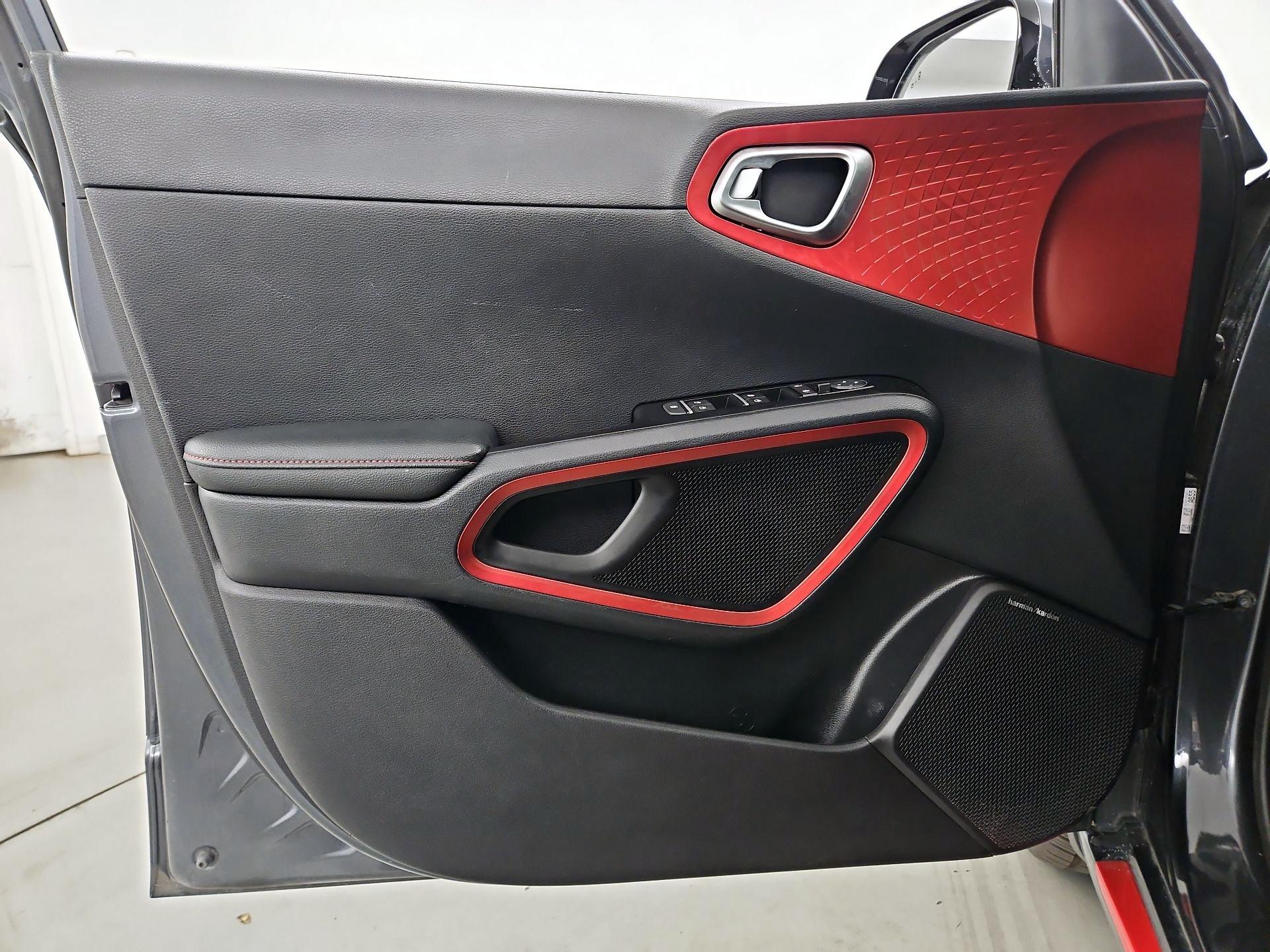 Thumbnail: 2020 Kia Soul - 12
