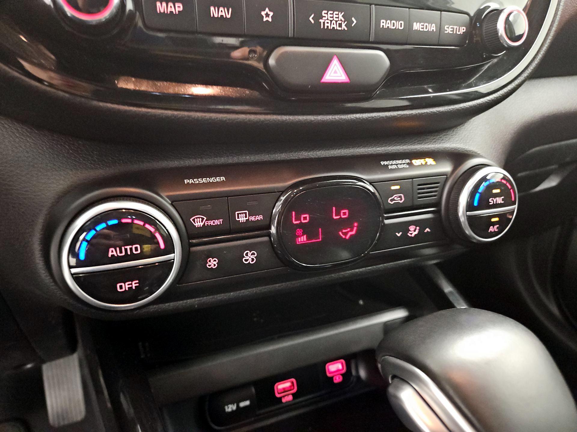 Thumbnail: 2020 Kia Soul - 17