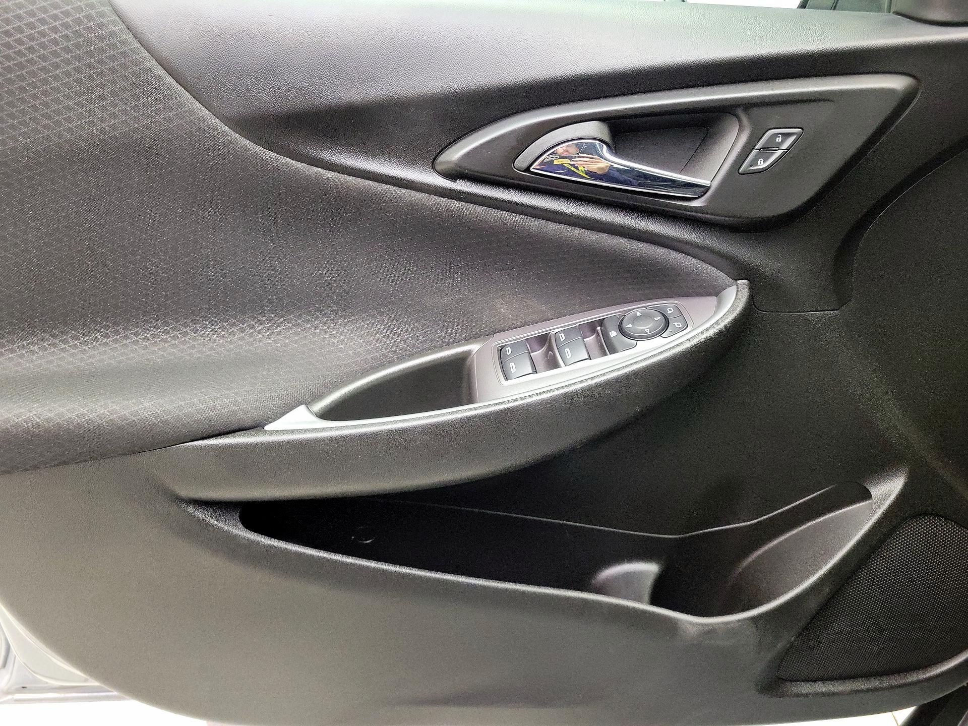Thumbnail: 2023 Chevrolet Malibu - 12