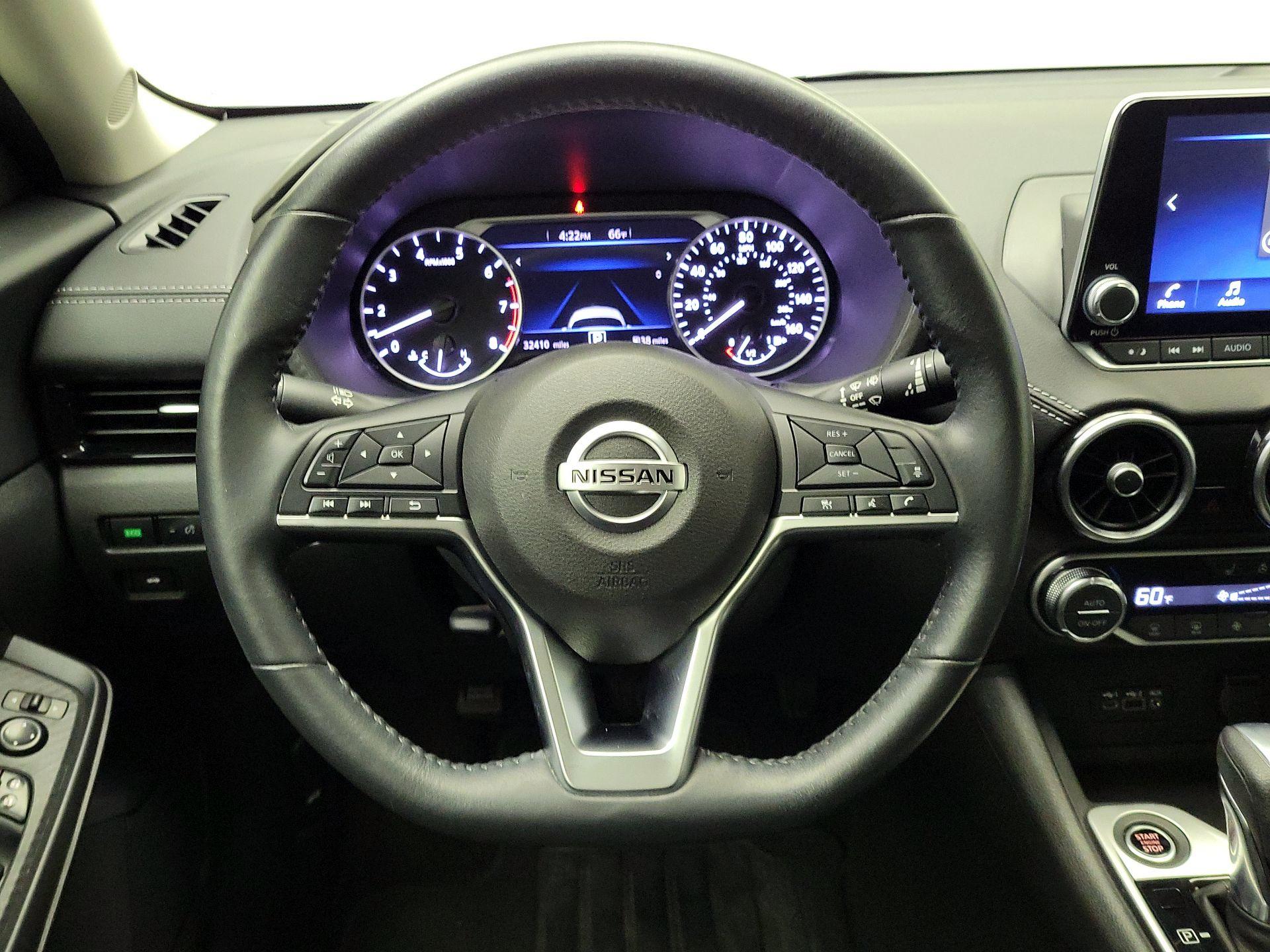 Thumbnail: 2023 Nissan Sentra - 10