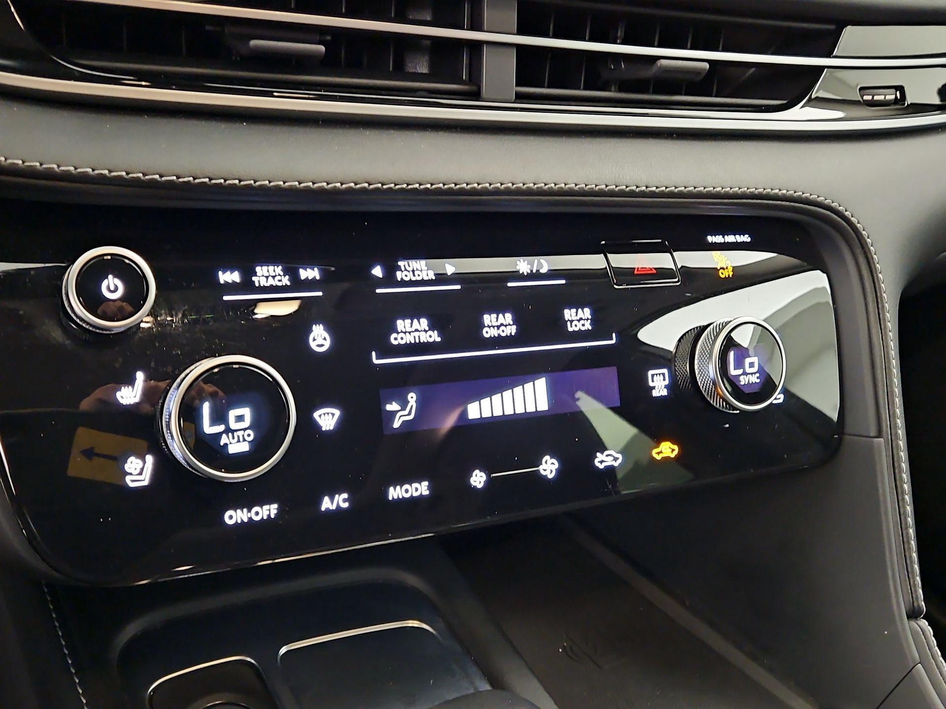 Thumbnail: 2023 INFINITI QX60 - 17
