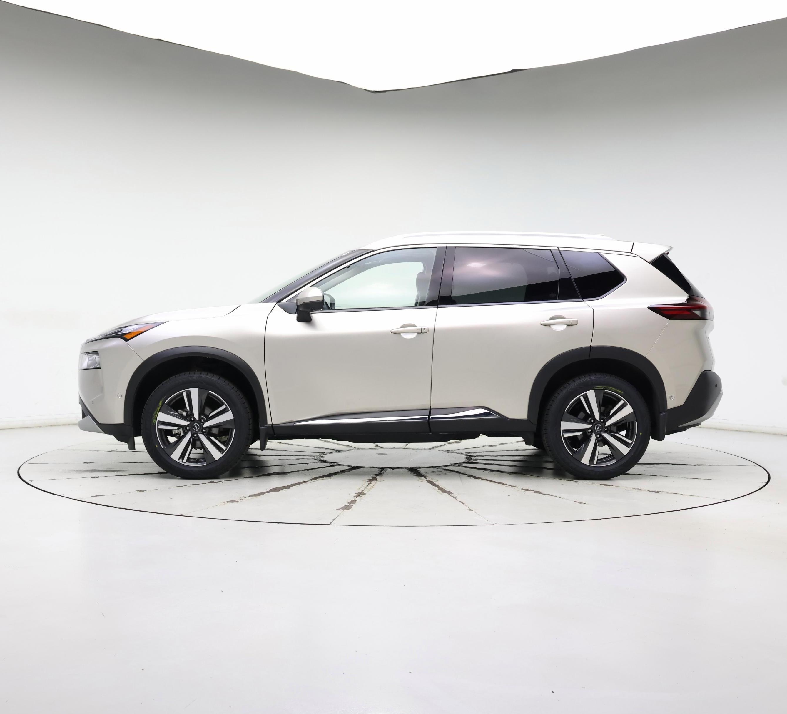 Thumbnail: 2022 Nissan Rogue - 3