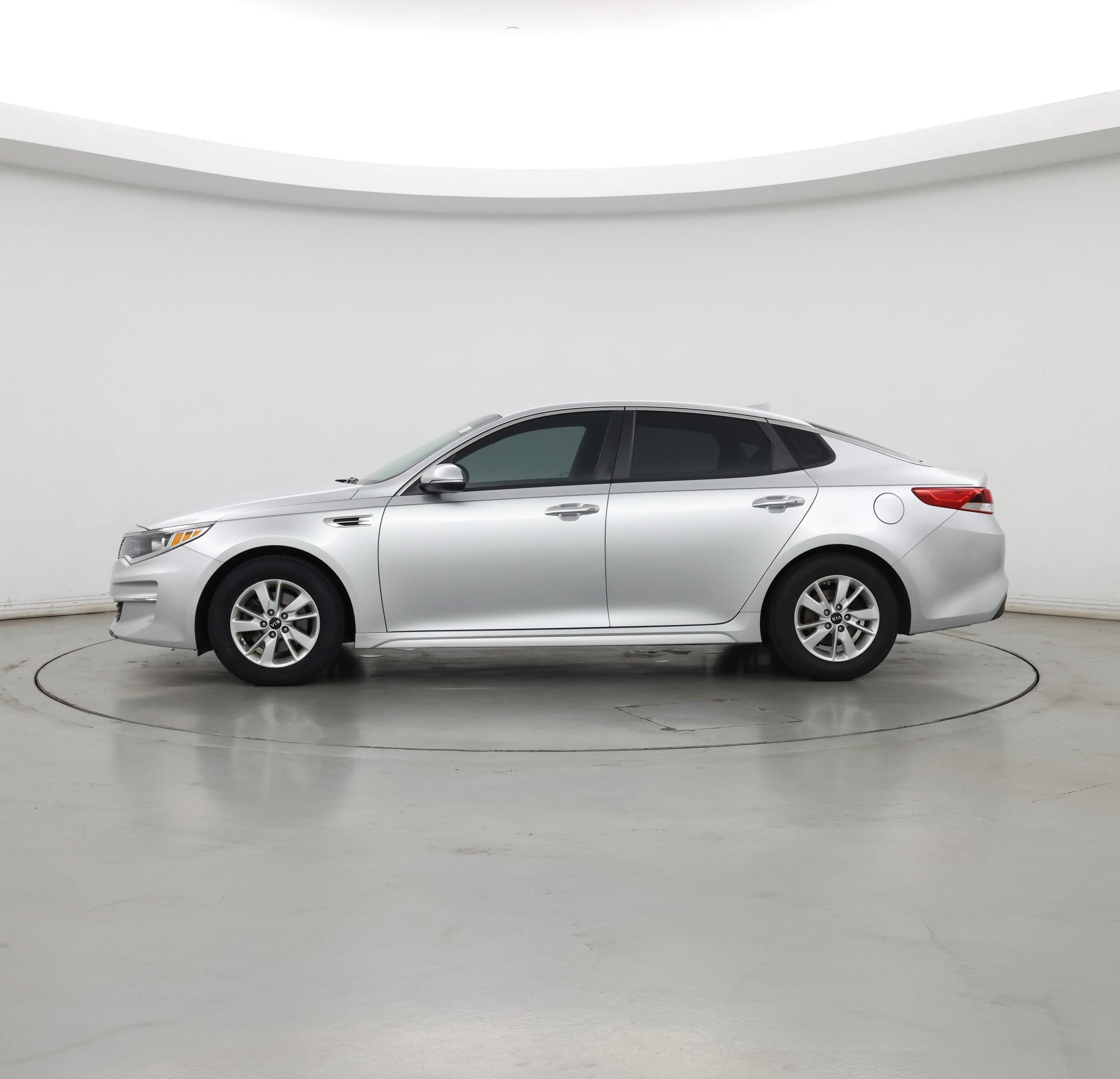 Thumbnail: 2016 Kia Optima - 3