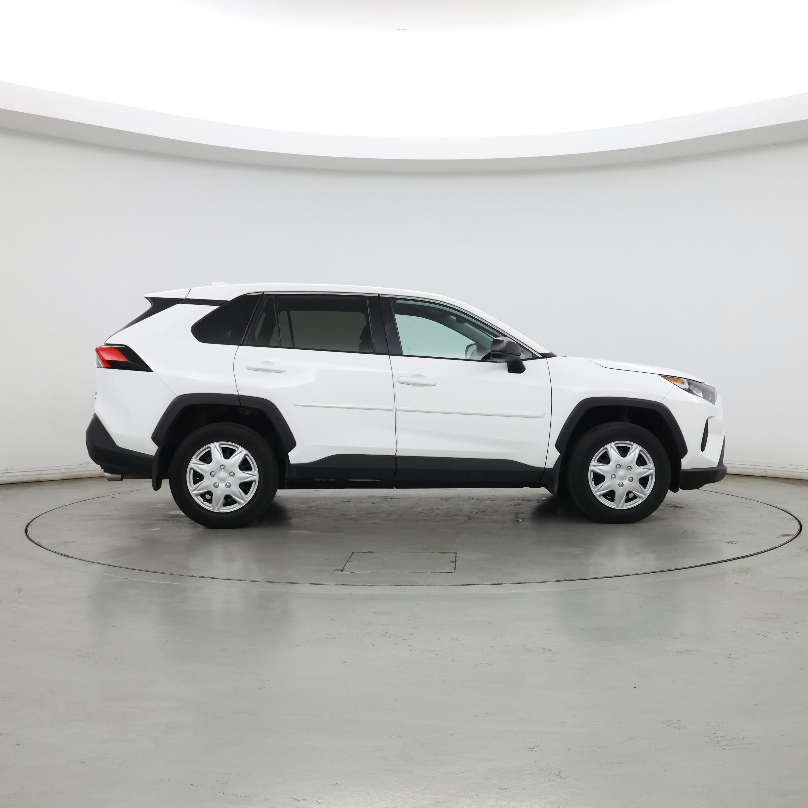 Thumbnail: 2022 Toyota RAV4 - 7