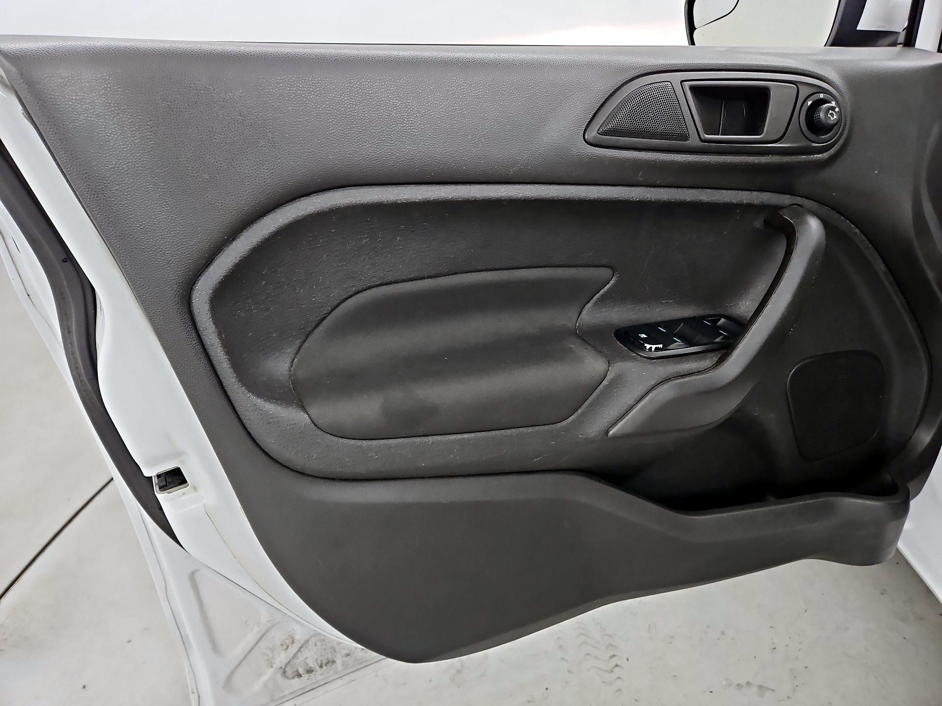 Thumbnail: 2019 Ford Fiesta - 12