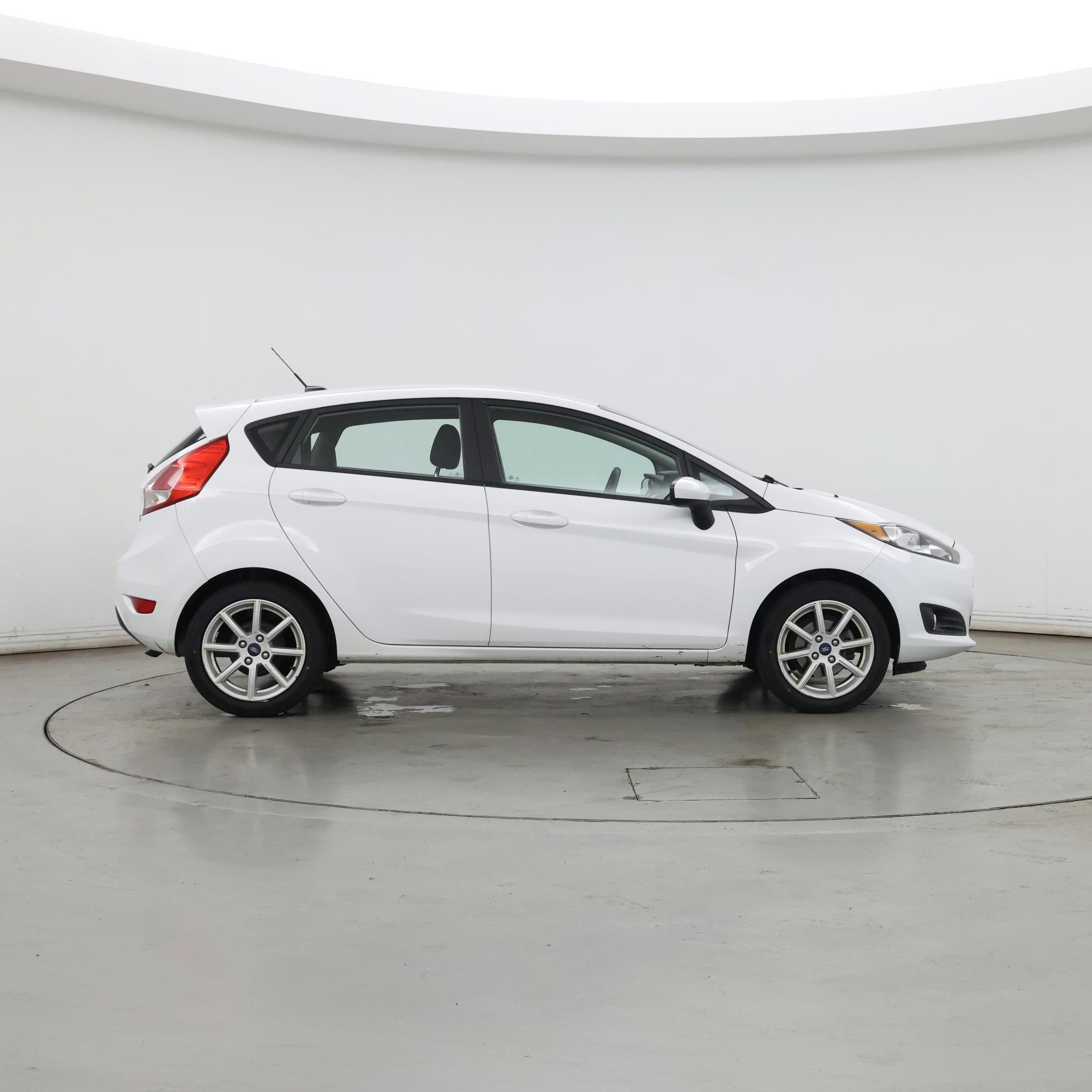 Thumbnail: 2019 Ford Fiesta - 7