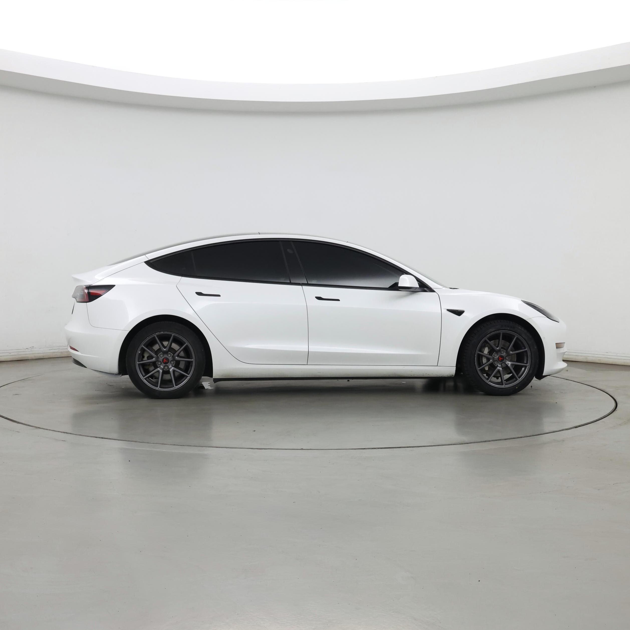 Thumbnail: 2021 Tesla Model 3 - 7