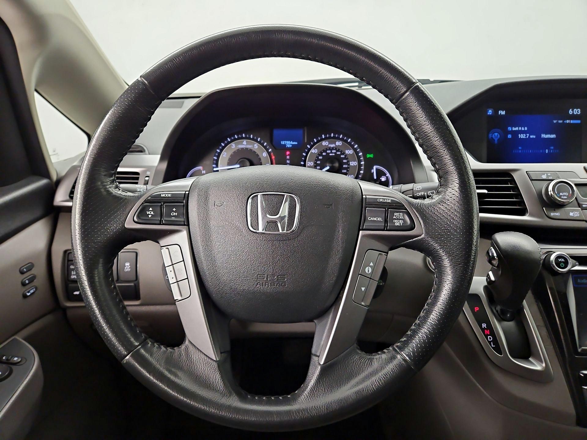 Thumbnail: 2014 Honda Odyssey - 10