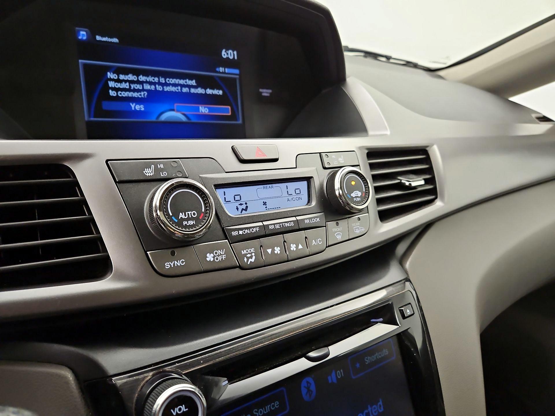 Thumbnail: 2014 Honda Odyssey - 16