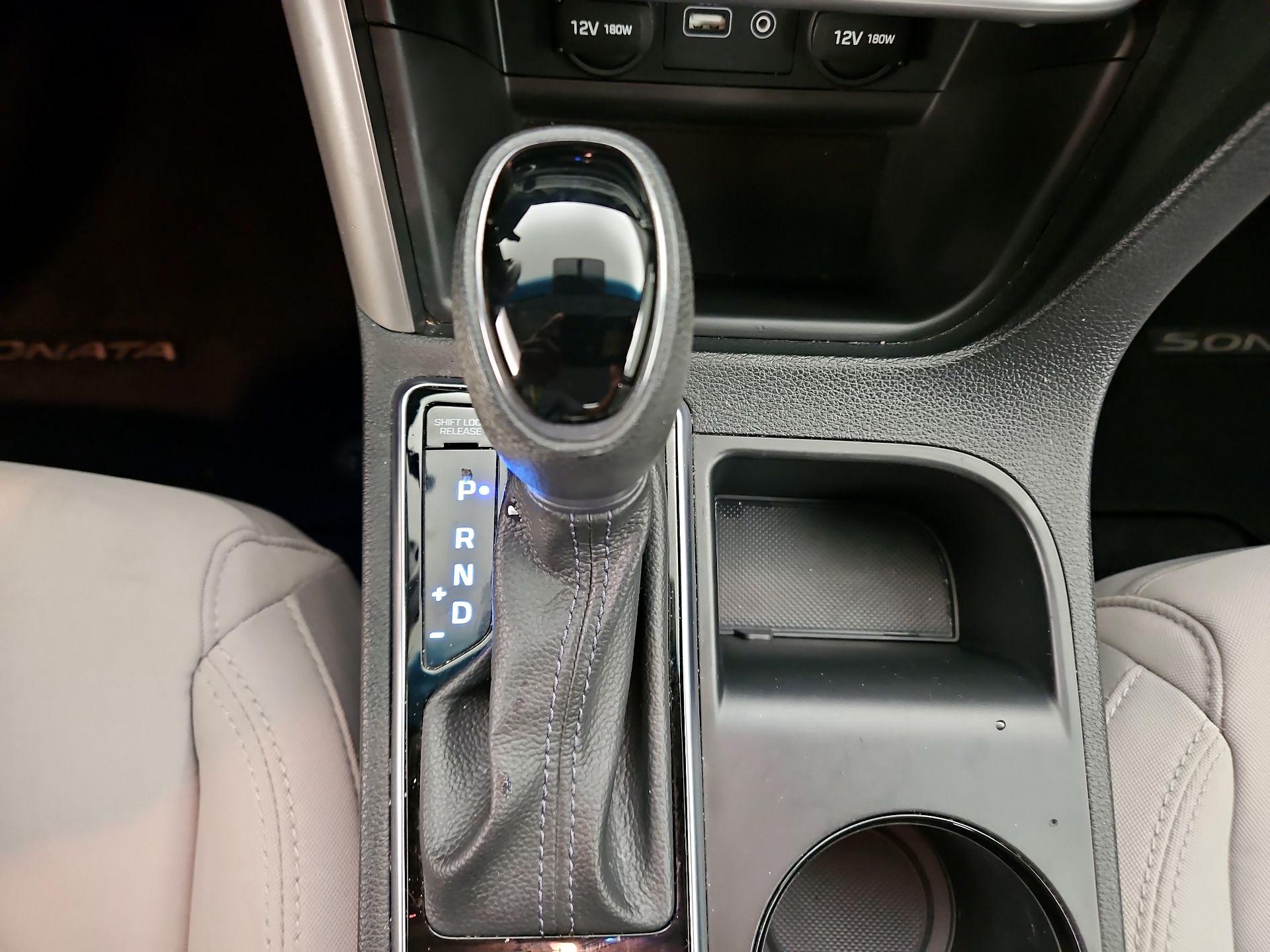 Thumbnail: 2017 Hyundai Sonata - 17
