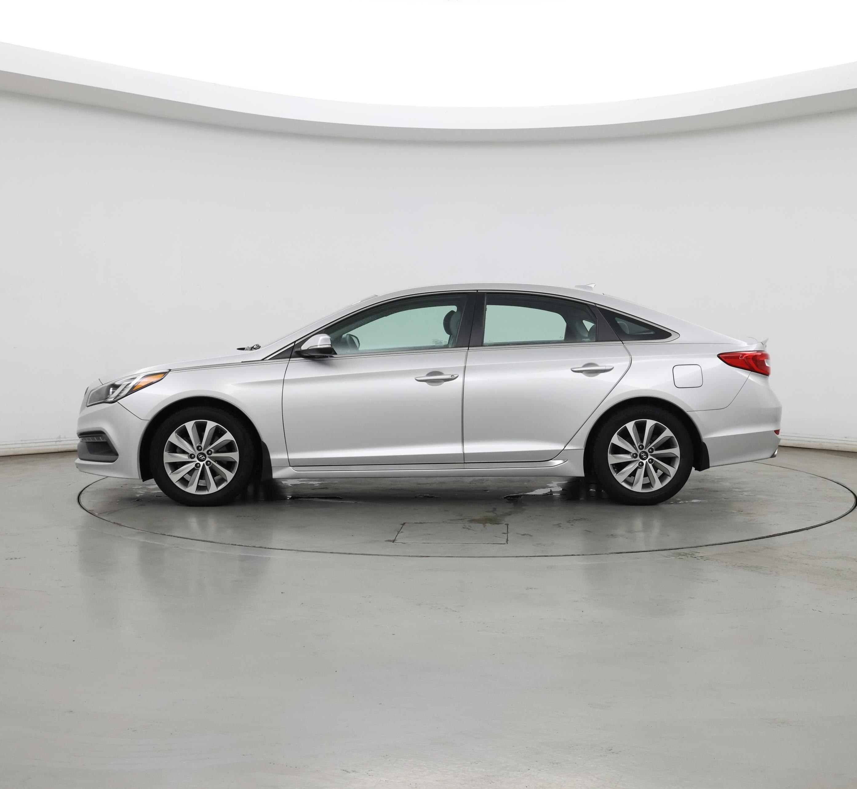 Thumbnail: 2017 Hyundai Sonata - 3