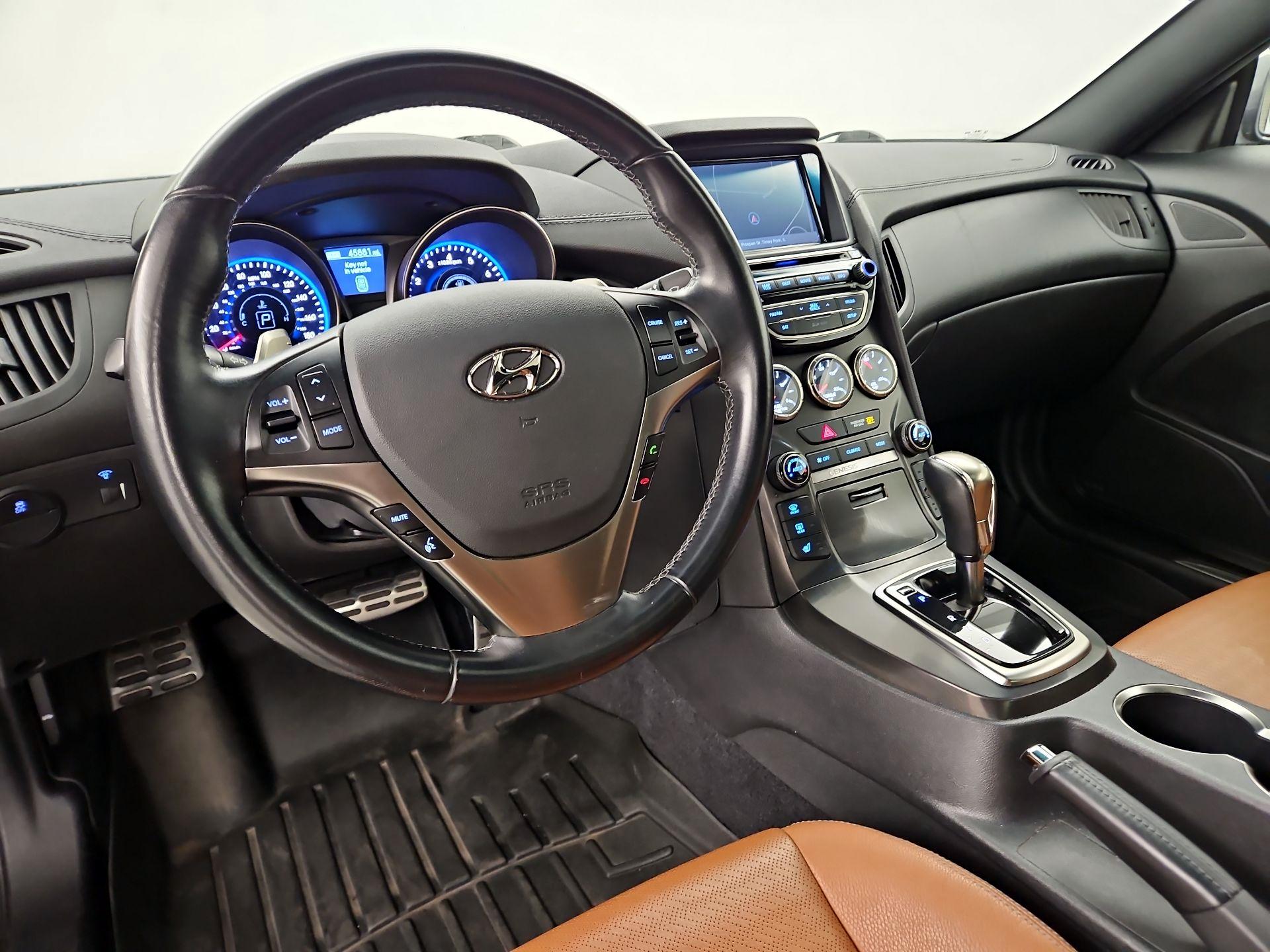 Thumbnail: 2015 Hyundai Genesis - 9