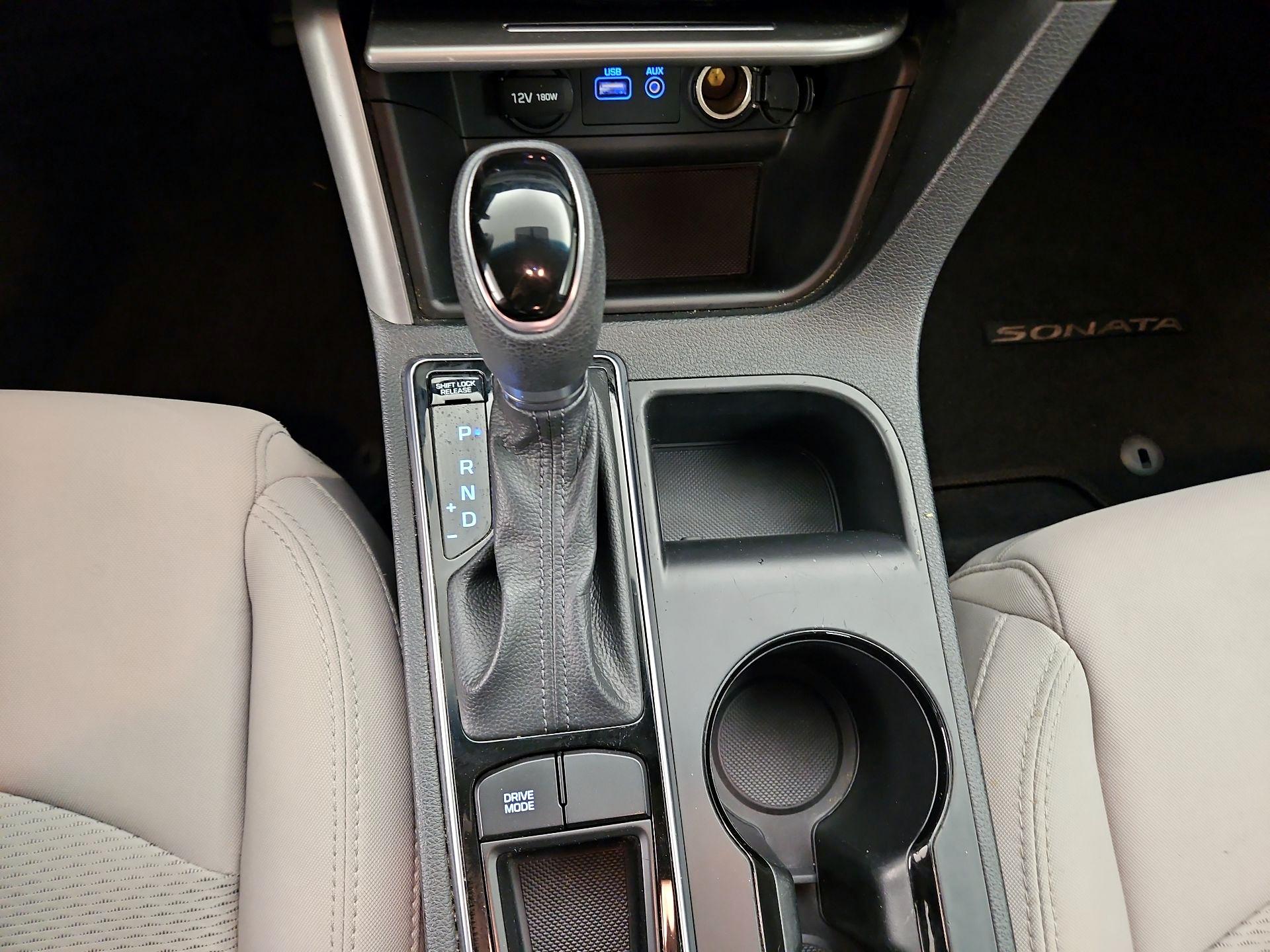 Thumbnail: 2015 Hyundai Sonata - 17